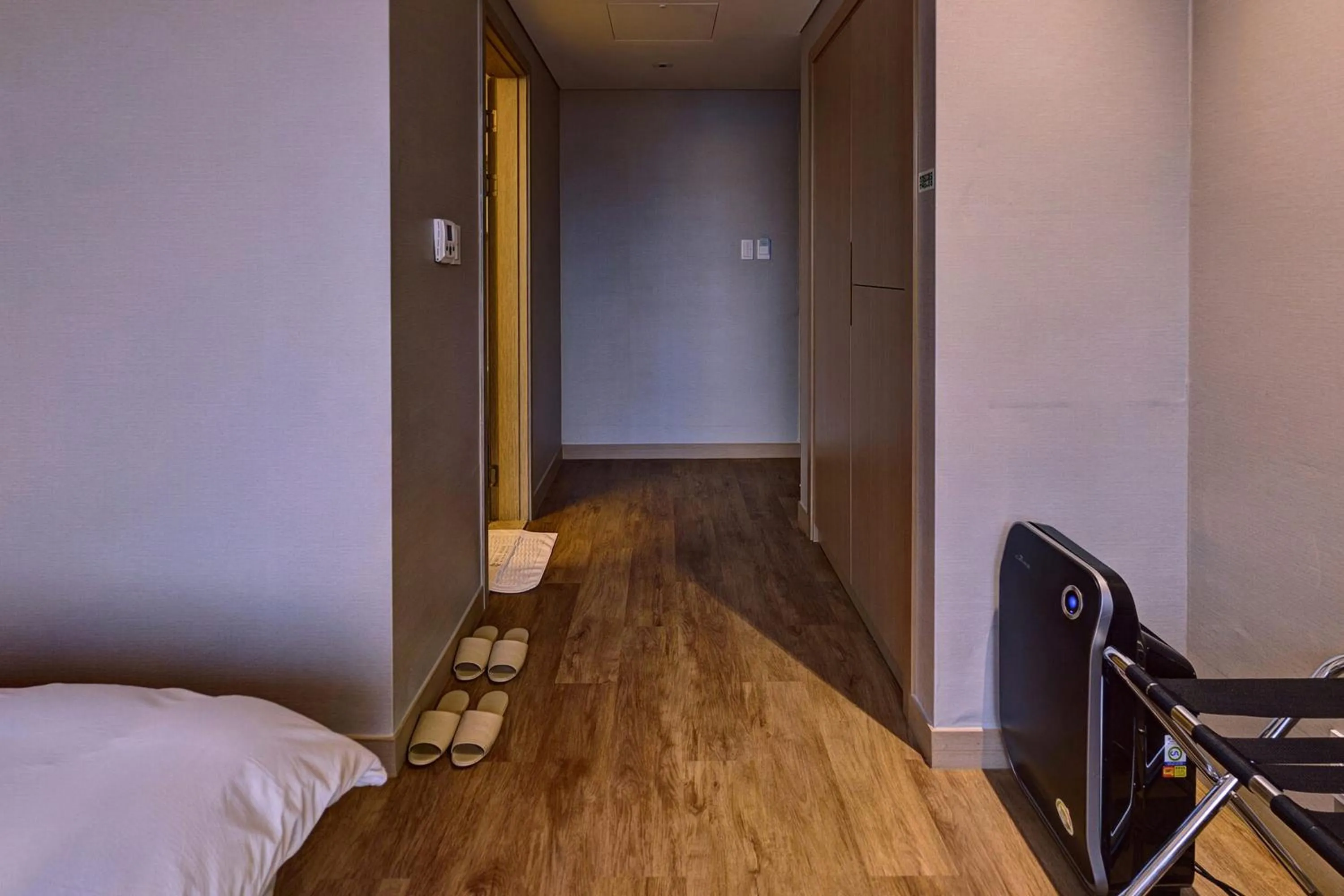 Photo of the whole room, Bed in Hotel Avenue