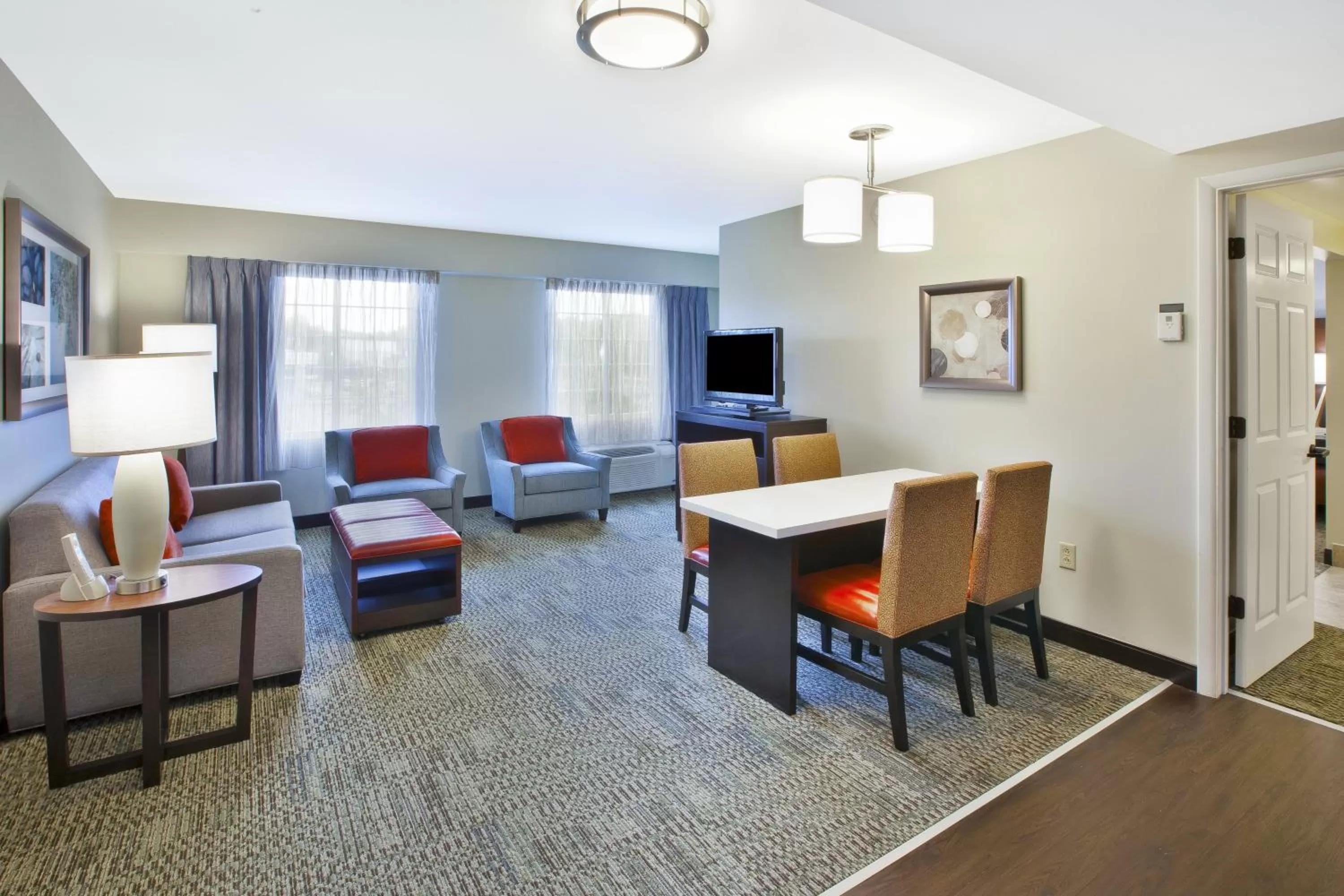 Photo of the whole room in Staybridge Suites Cleveland Mayfield Heights Beachwood by IHG