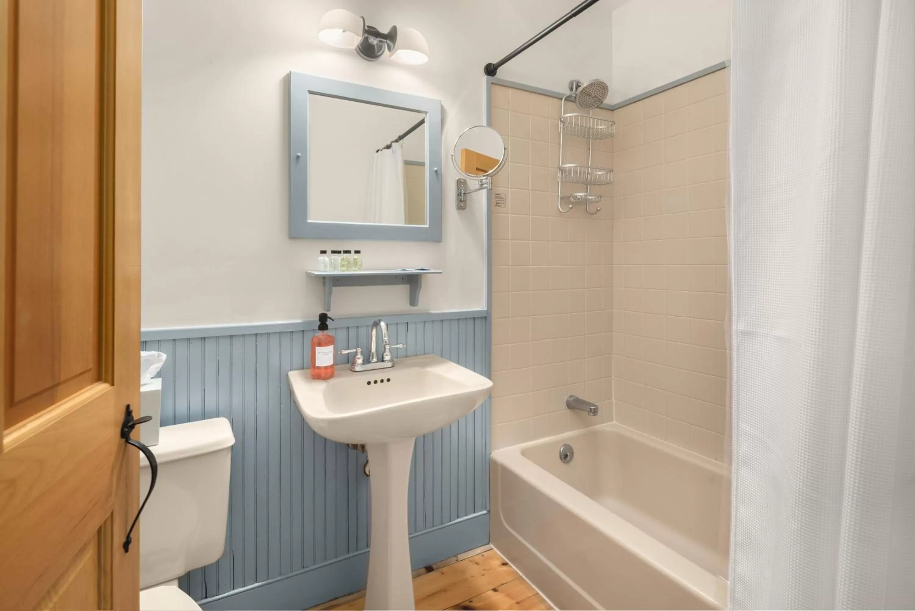 Bathroom in Inn at Silver Maple Farm