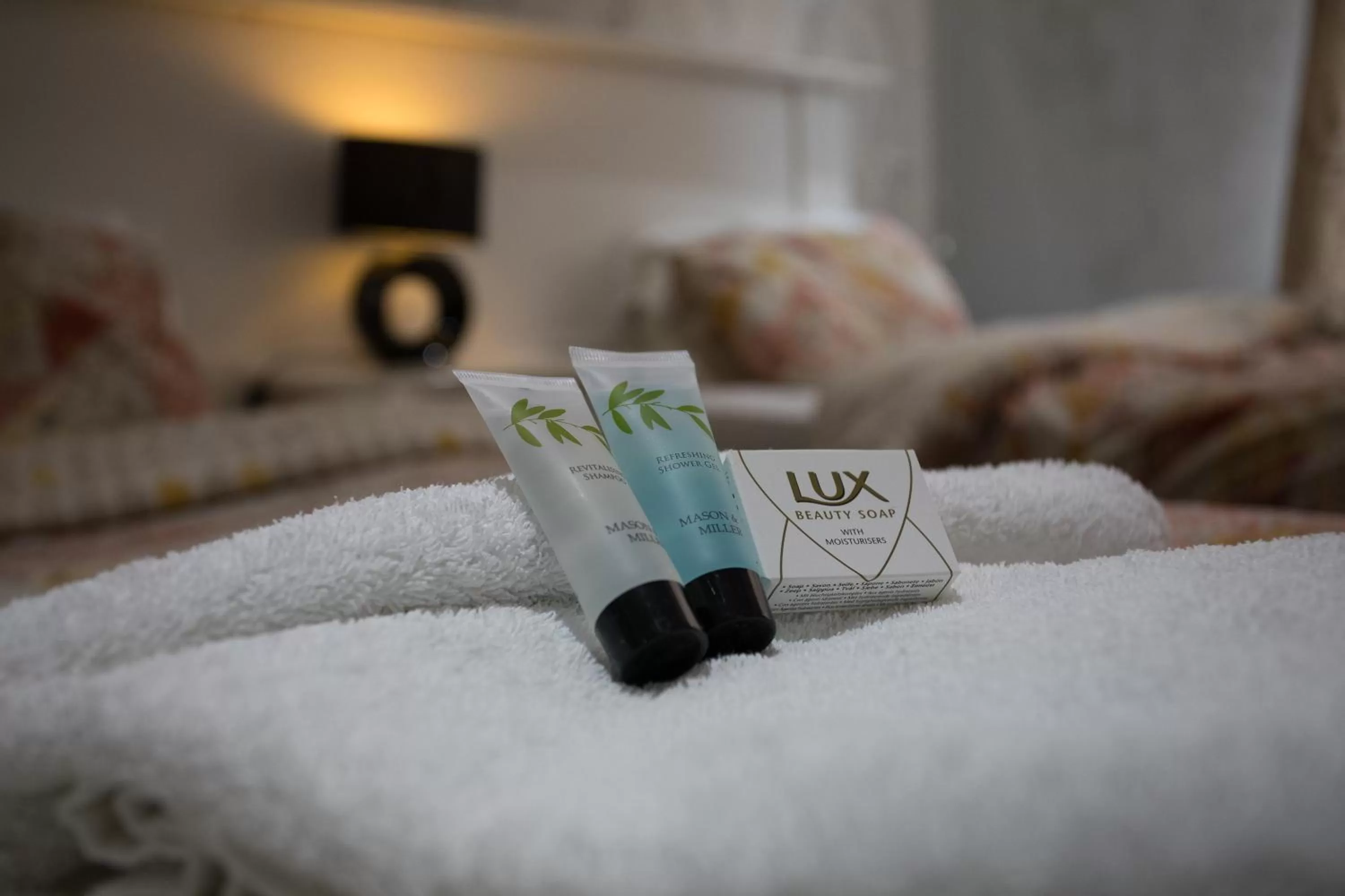 Bedroom, Bed in High Bank Hotel