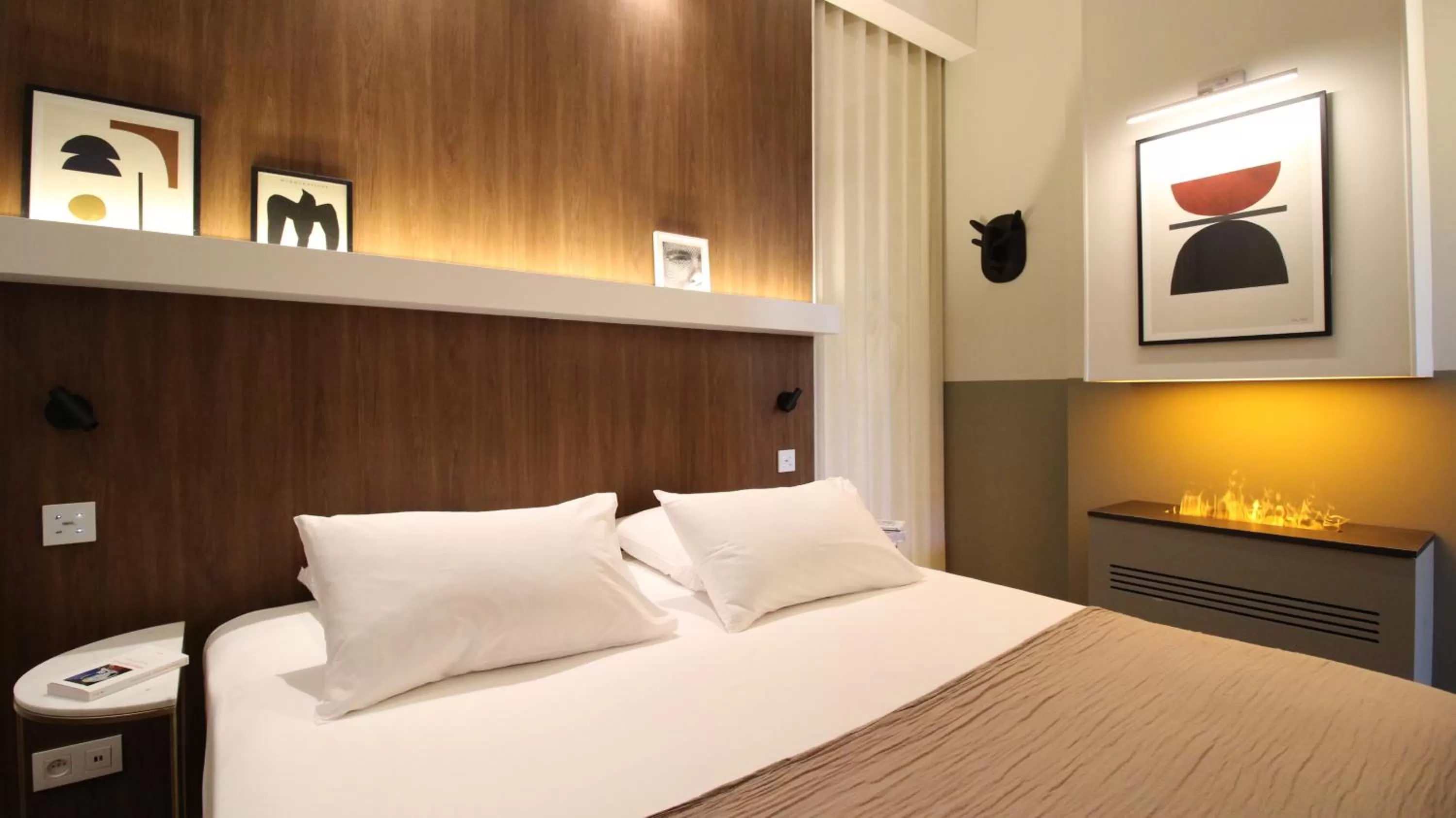 Photo of the whole room, Bed in MiHotel Sala