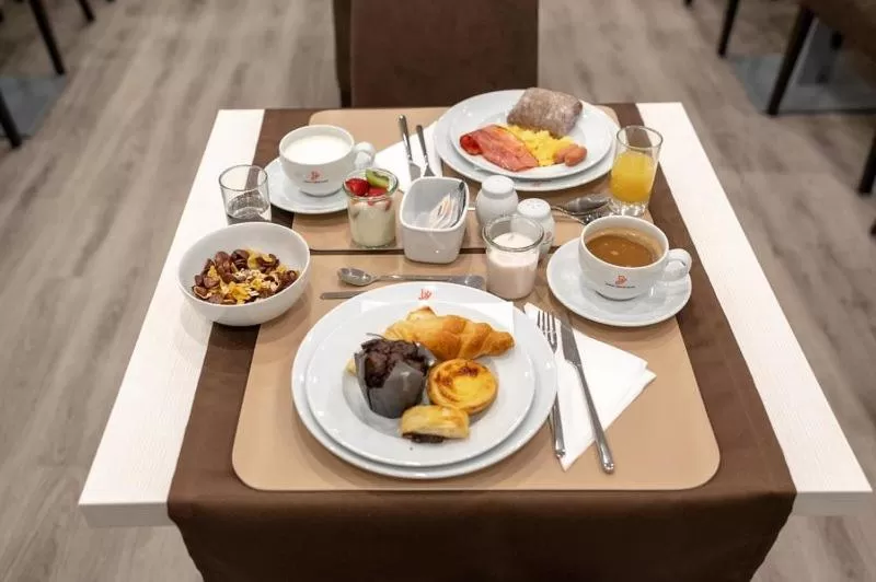 Breakfast in Dinya Lisbon Hotel