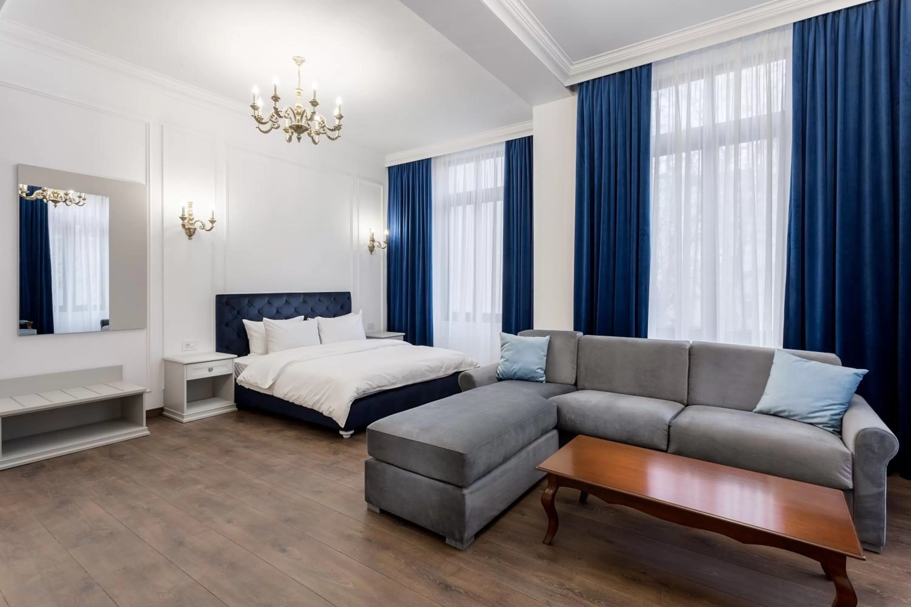 Photo of the whole room, Bed in Lahovary Palace Hotel