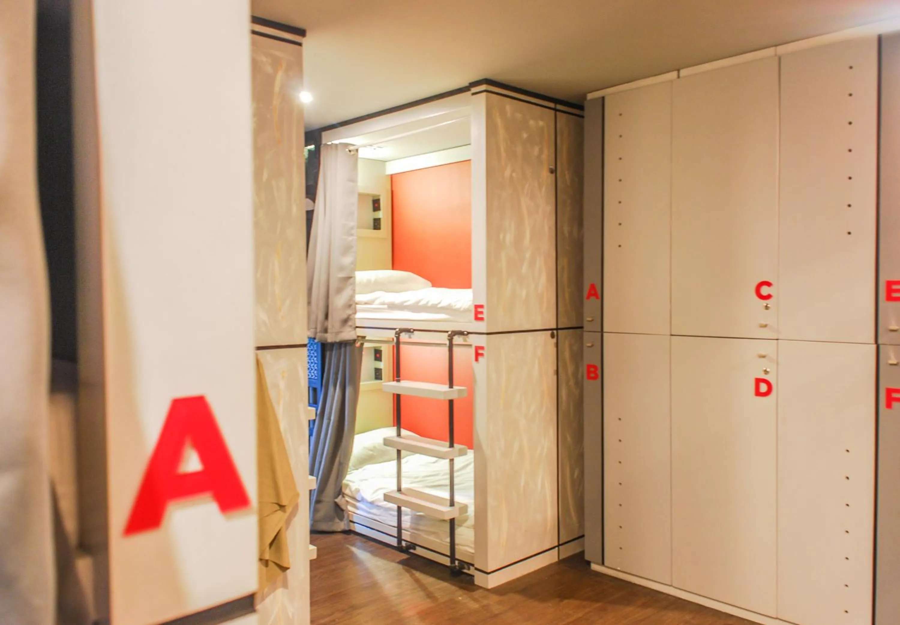 bunk bed in Abraham Manila - Located in Central Makati