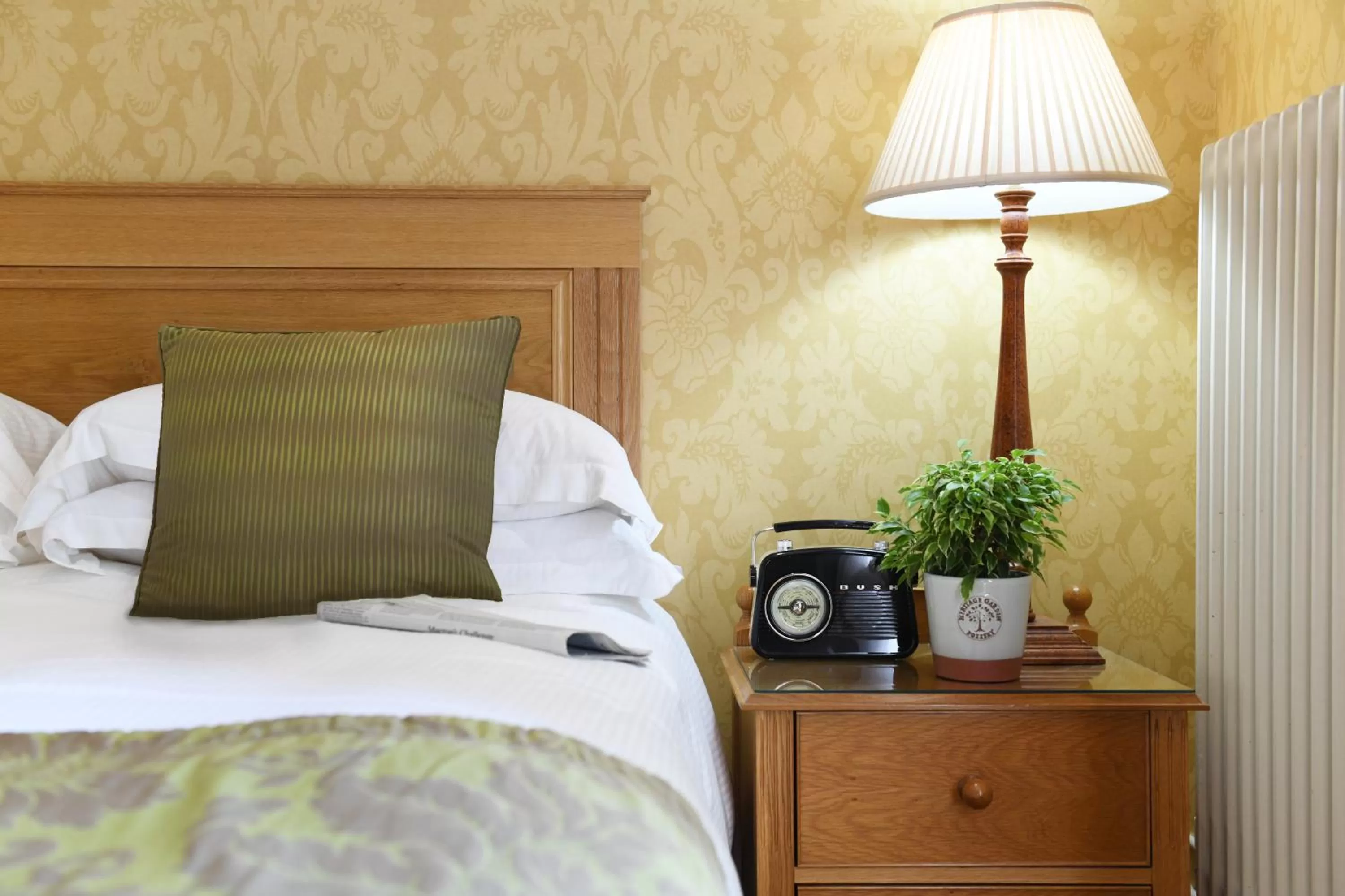 Bed in West Lodge Park