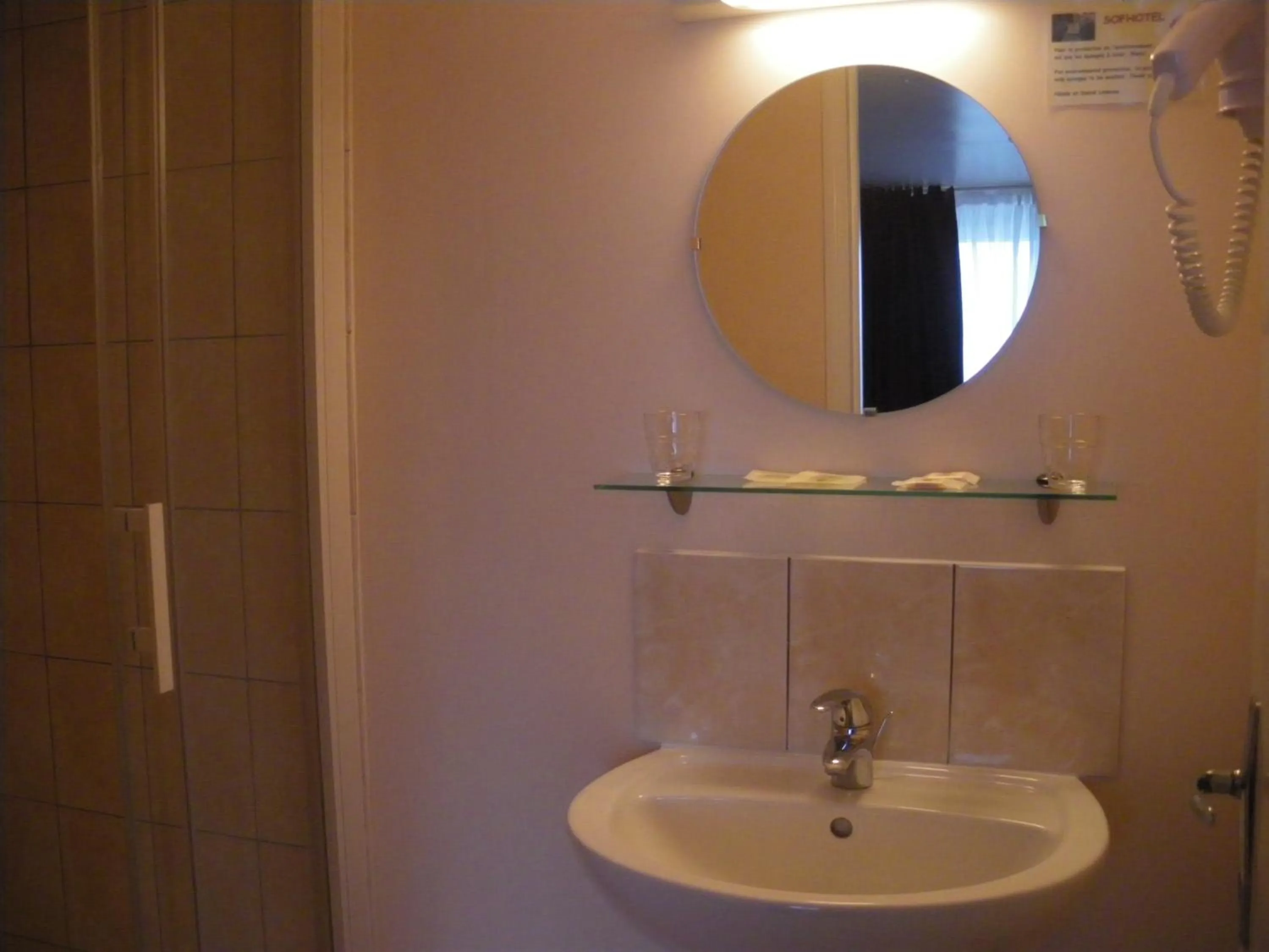 Bathroom in Logis - Hôtel et Restaurant Le Sofhotel