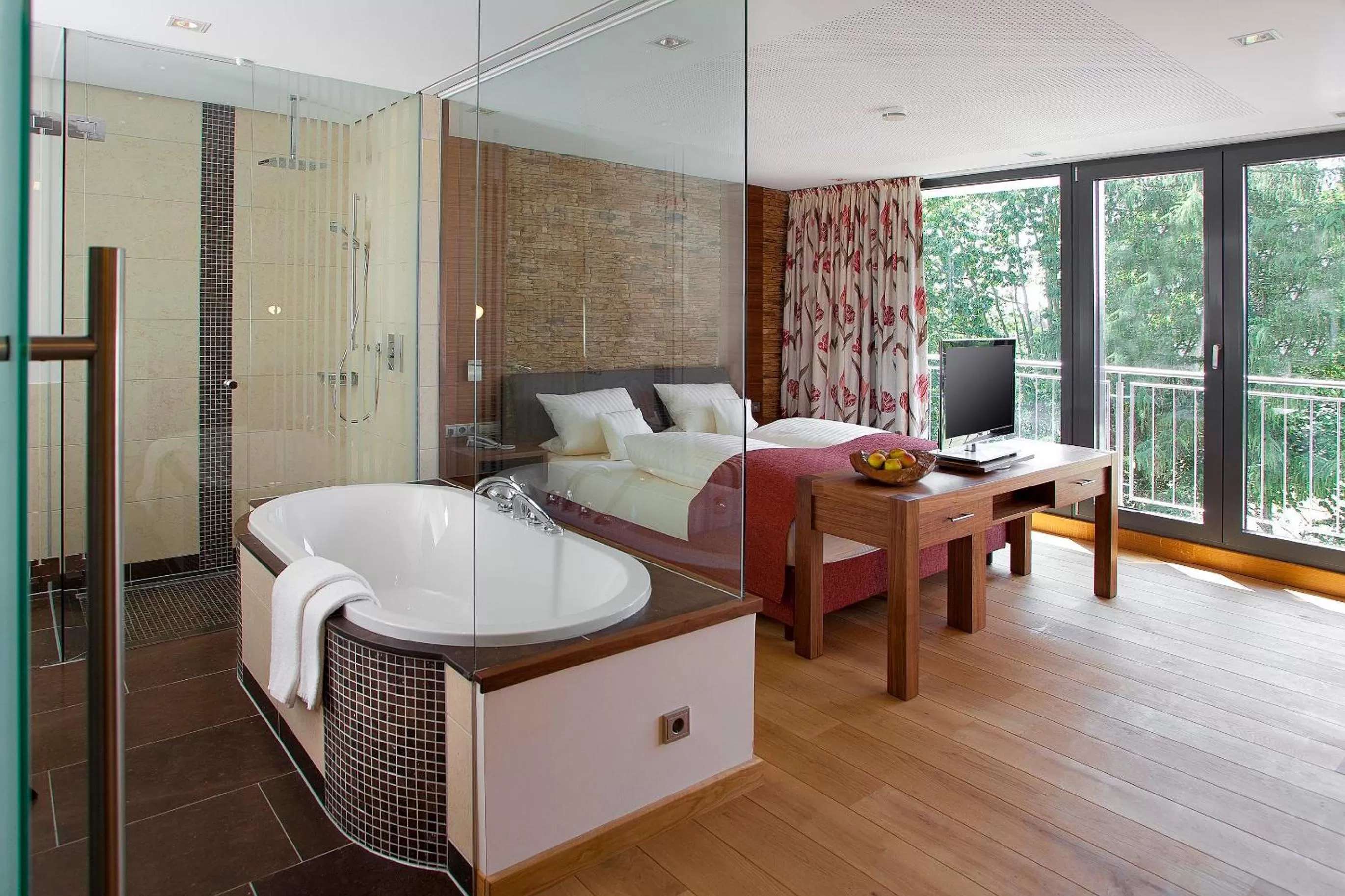 Photo of the whole room, Bed in Landidyll Hotel zum Freden