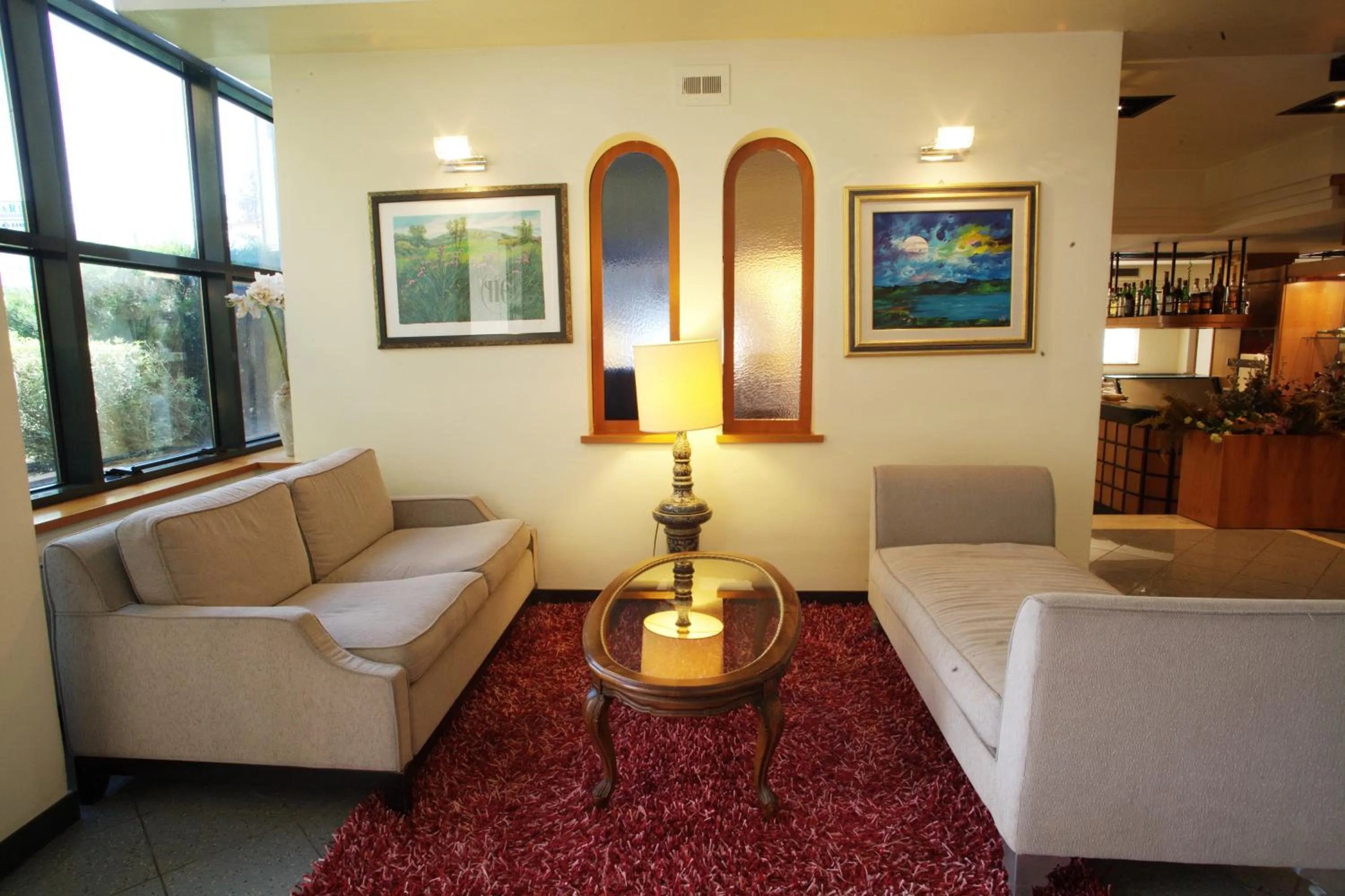 Communal lounge/ TV room in Hotel Cristallo di La Rosetta Srl