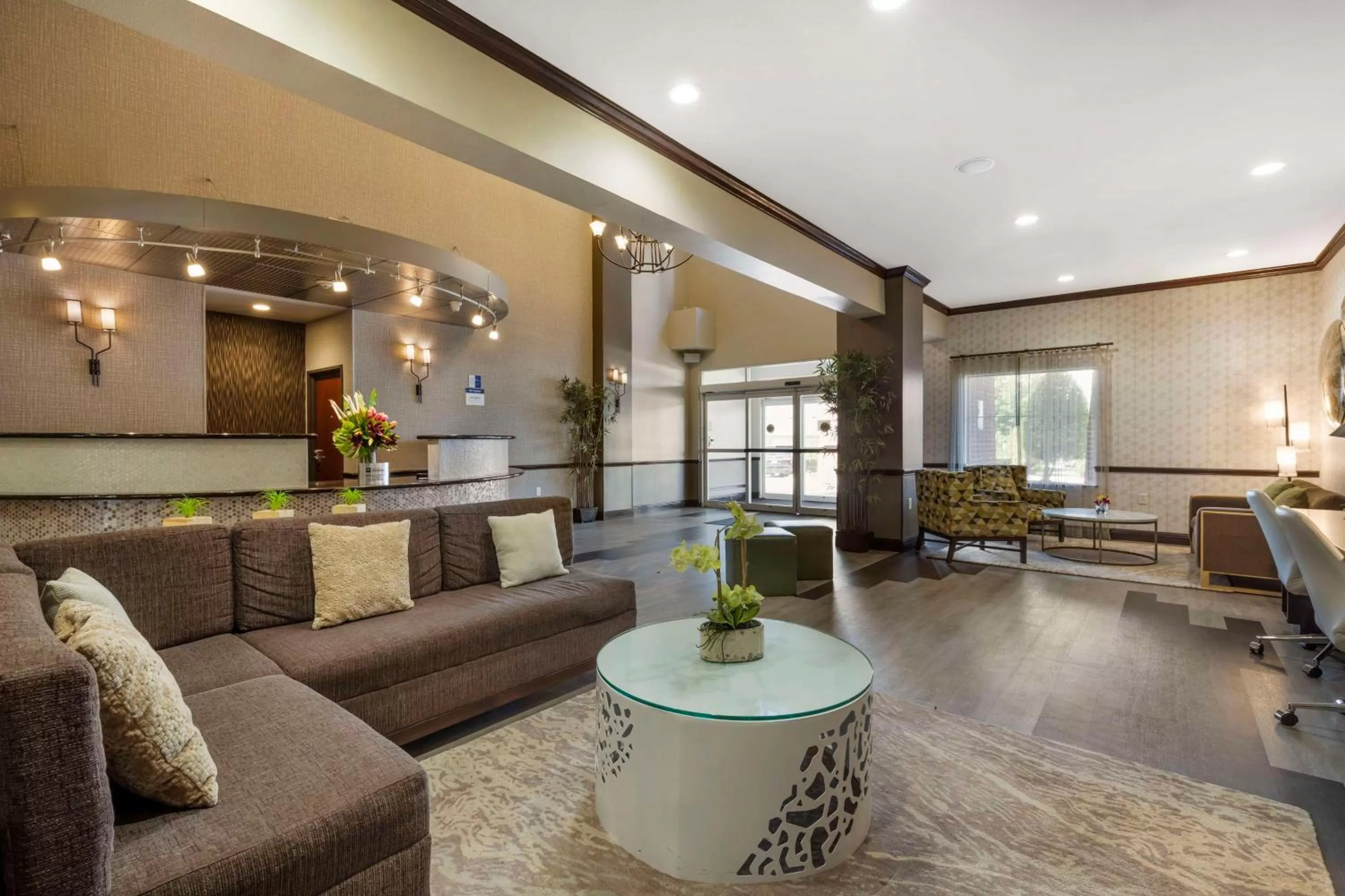 Lobby or reception in Best Western Plus Duncanville Dallas