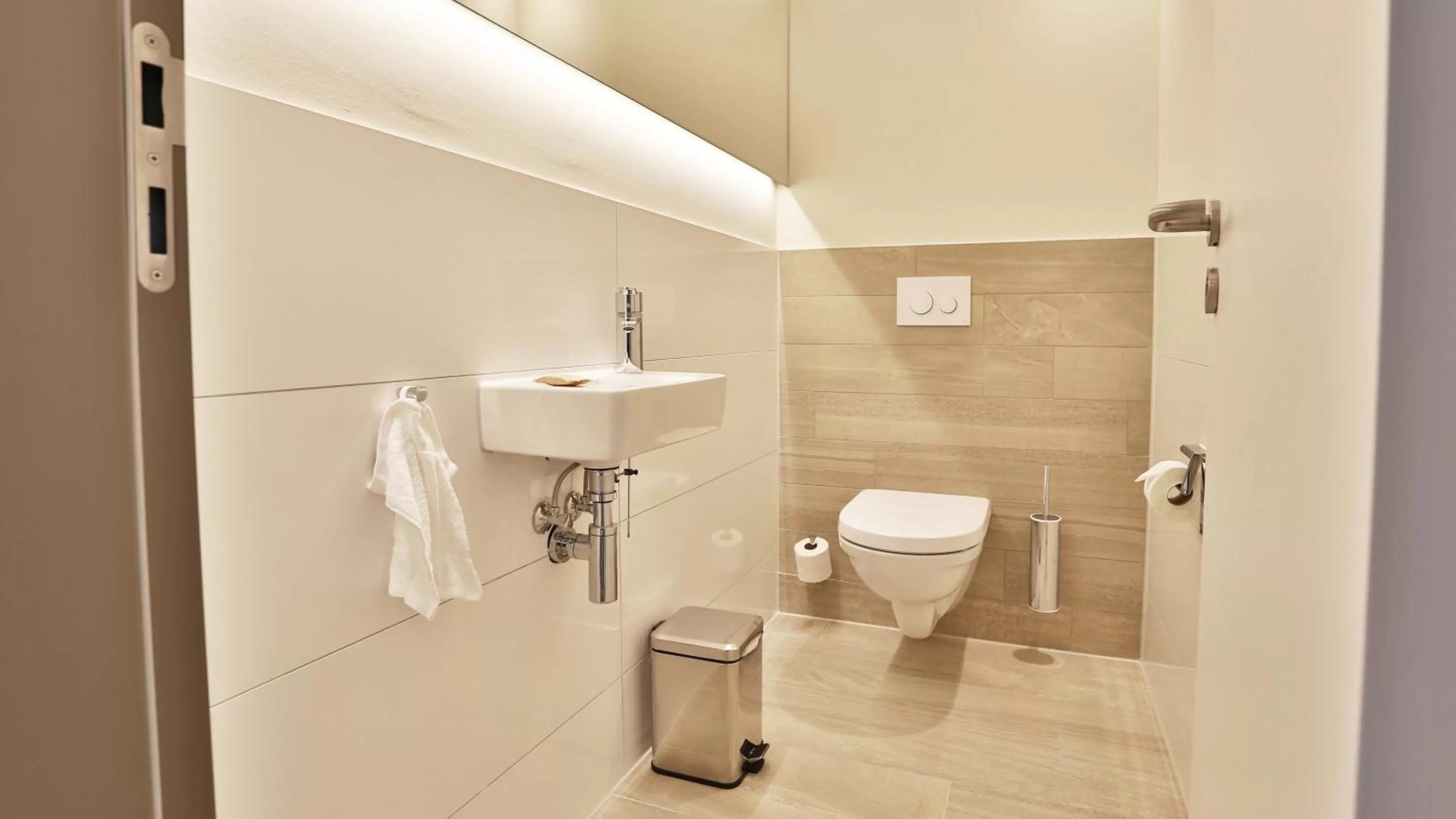 Toilet in Hotel TheGreen