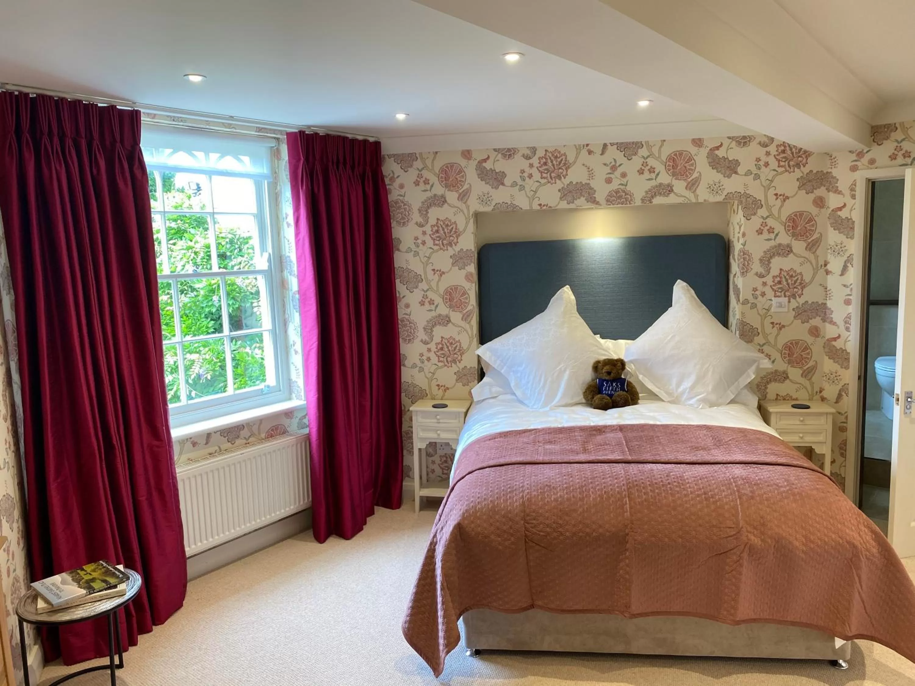 Bedroom, Bed in Old Hall Cressage