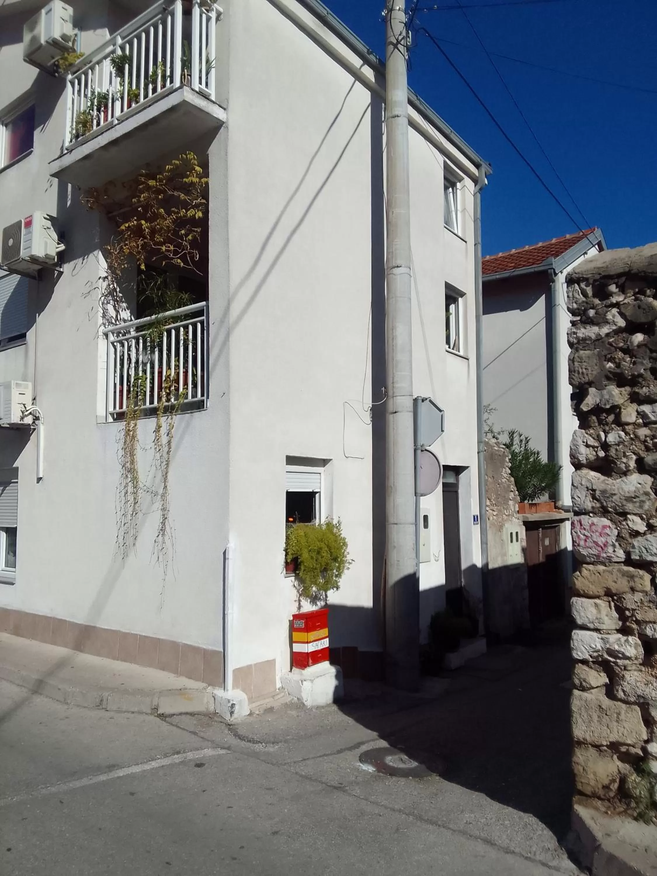 Property Building in Biba