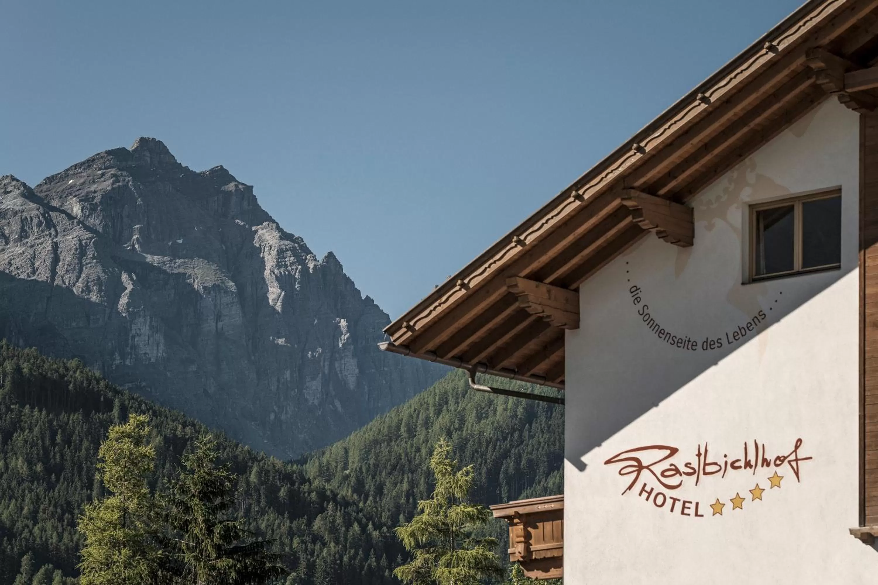 Property building in Biohotel Rastbichlhof