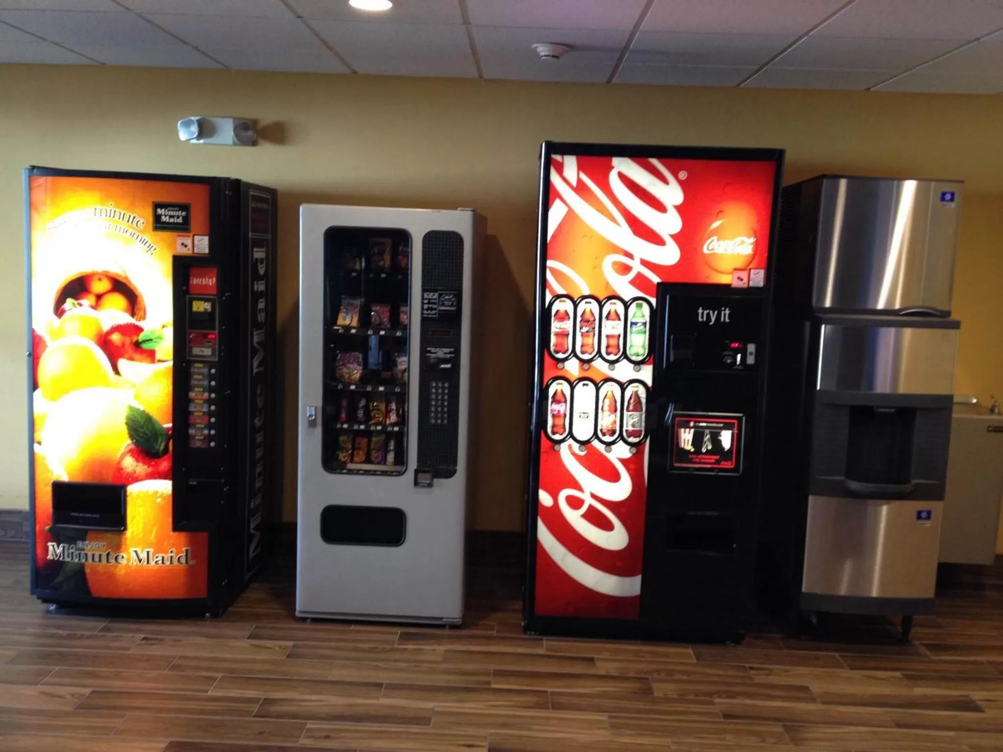 Non alcoholic drinks in Days Inn by Wyndham Vernal