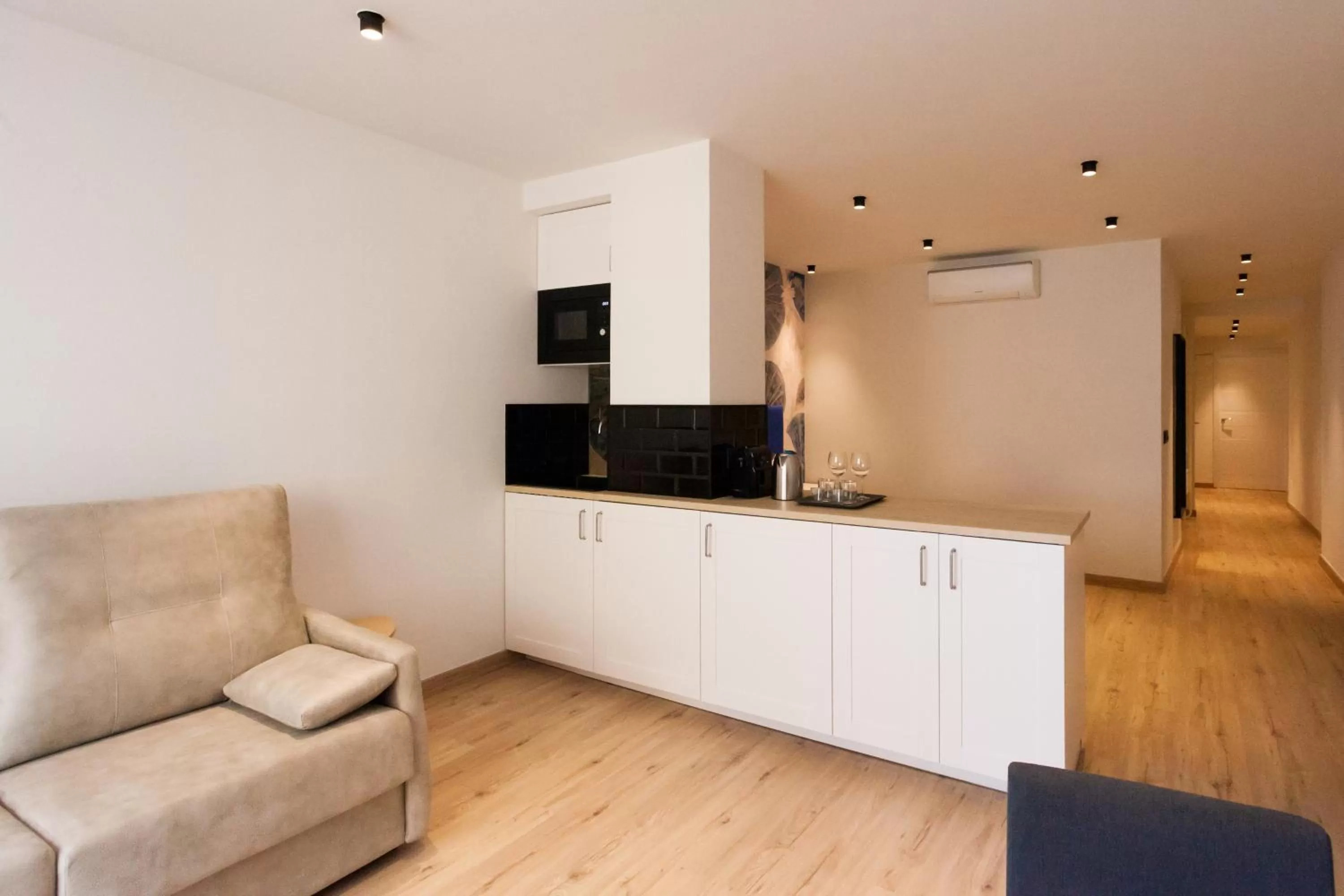 Coffee/tea facilities in Welldone Sierpes Boutique