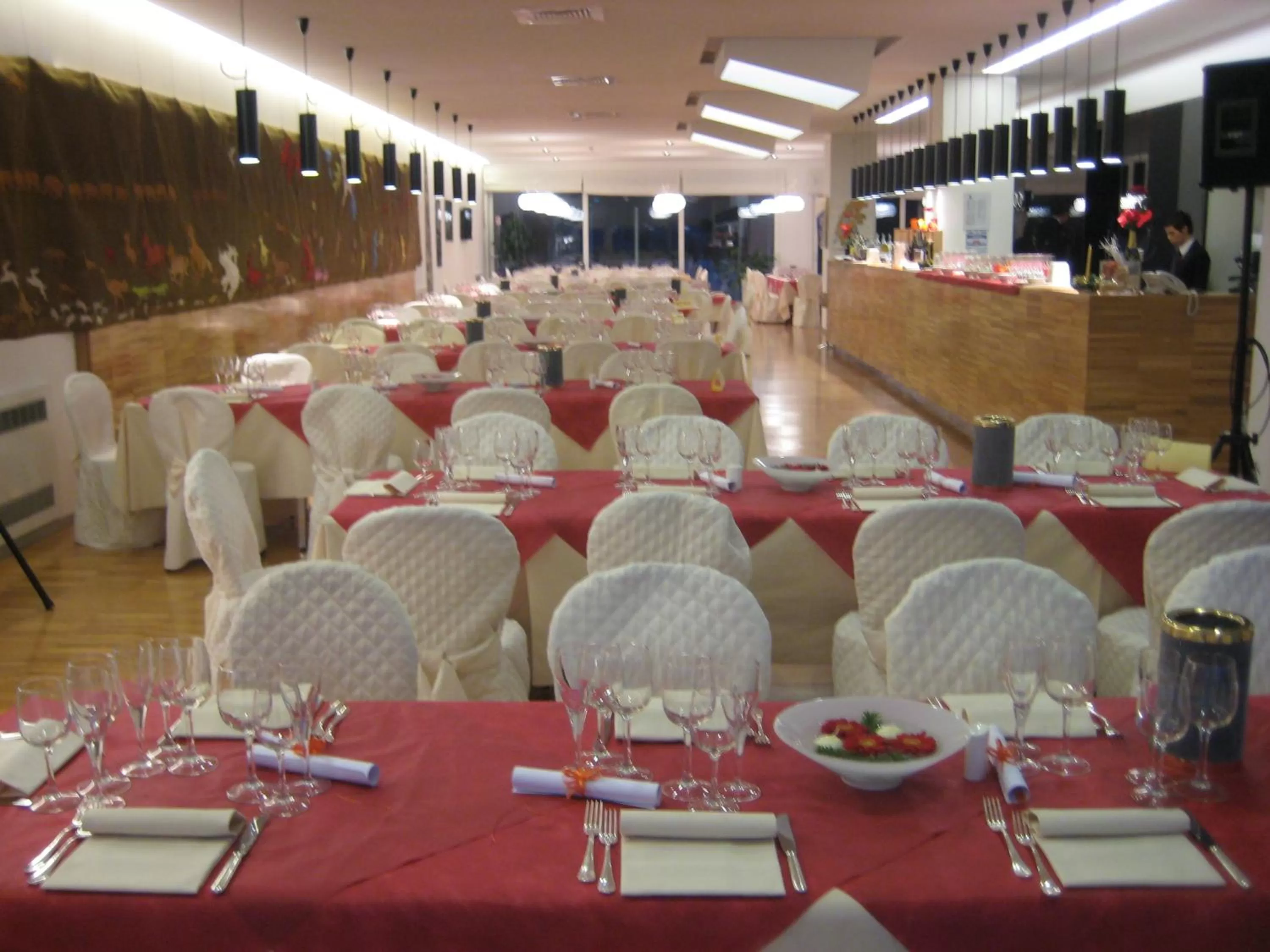 Restaurant/places to eat in Schio Hotel