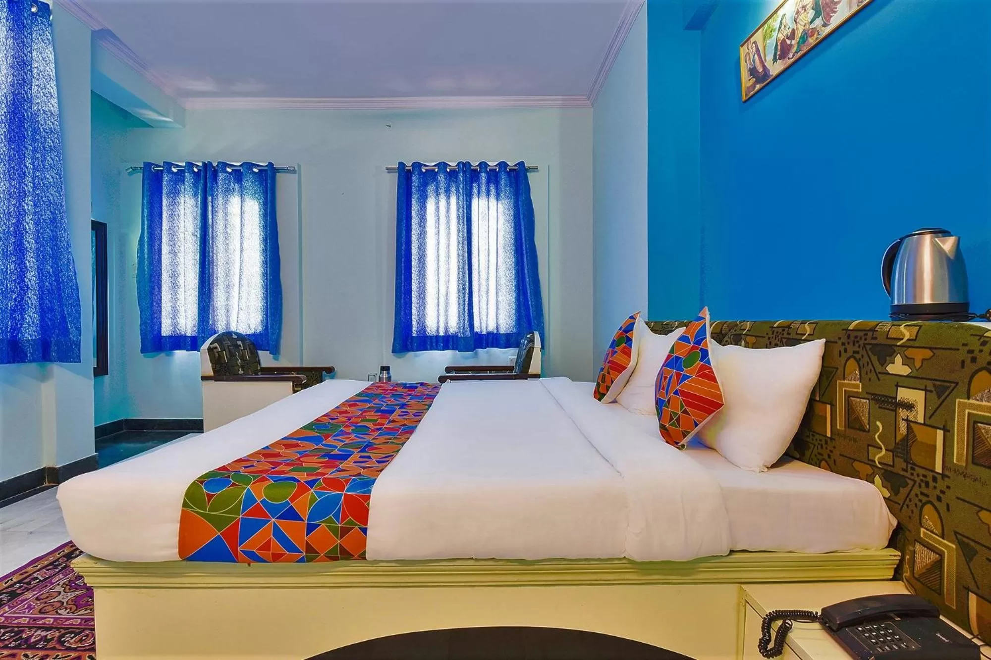 Bed in FabExpress Anuja