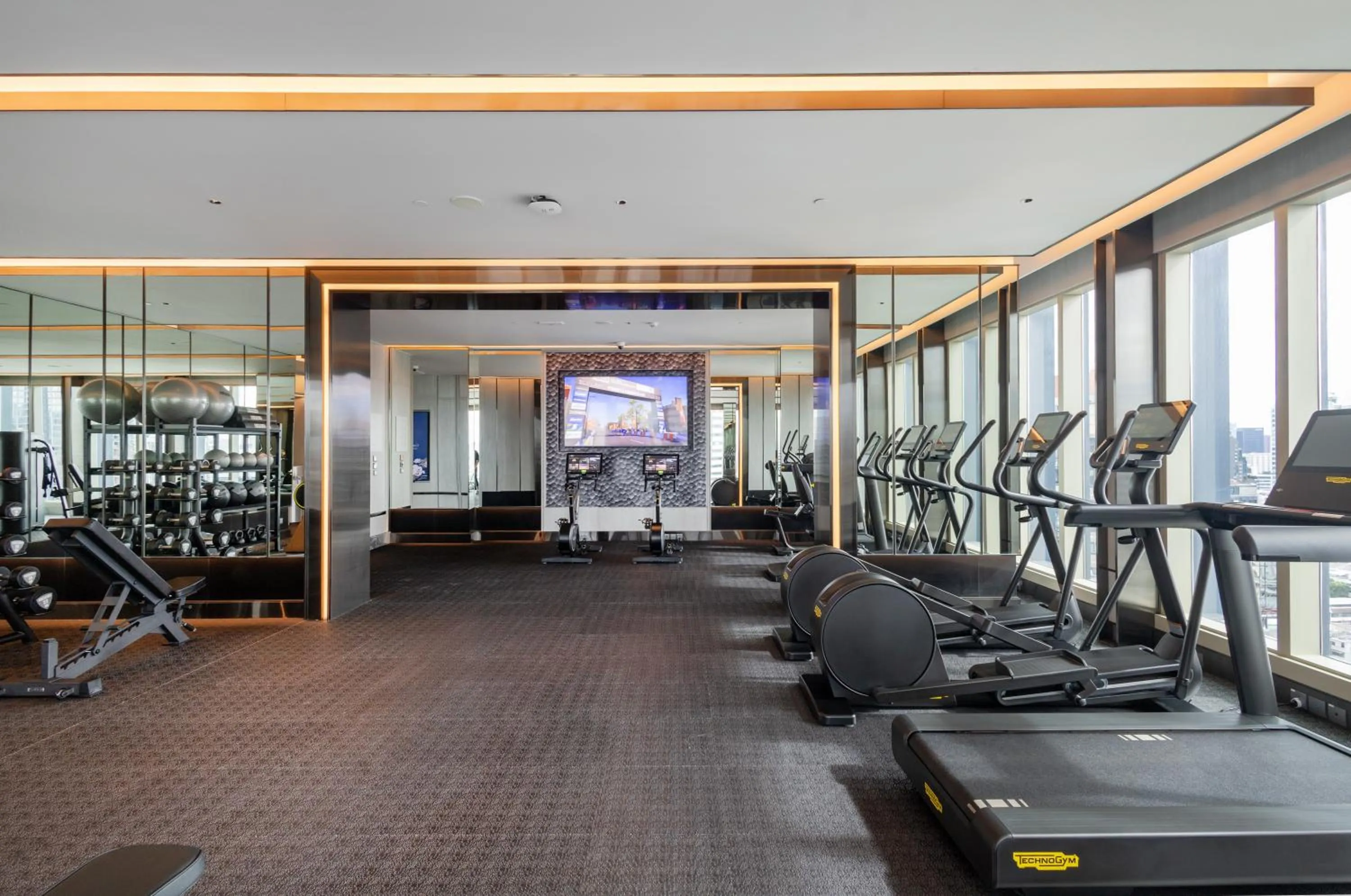 Fitness centre/facilities in Grande Centre Point Surawong Bangkok