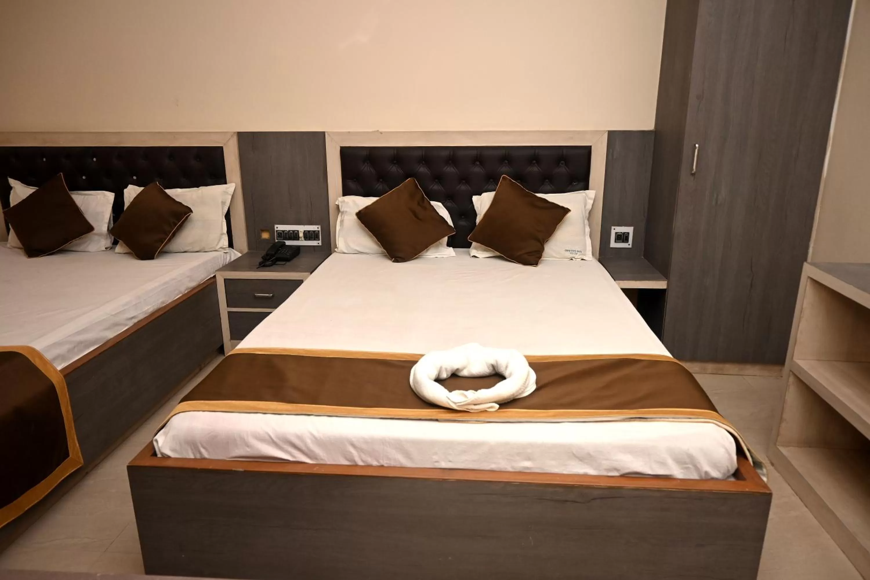 Bed in Royal Sea View