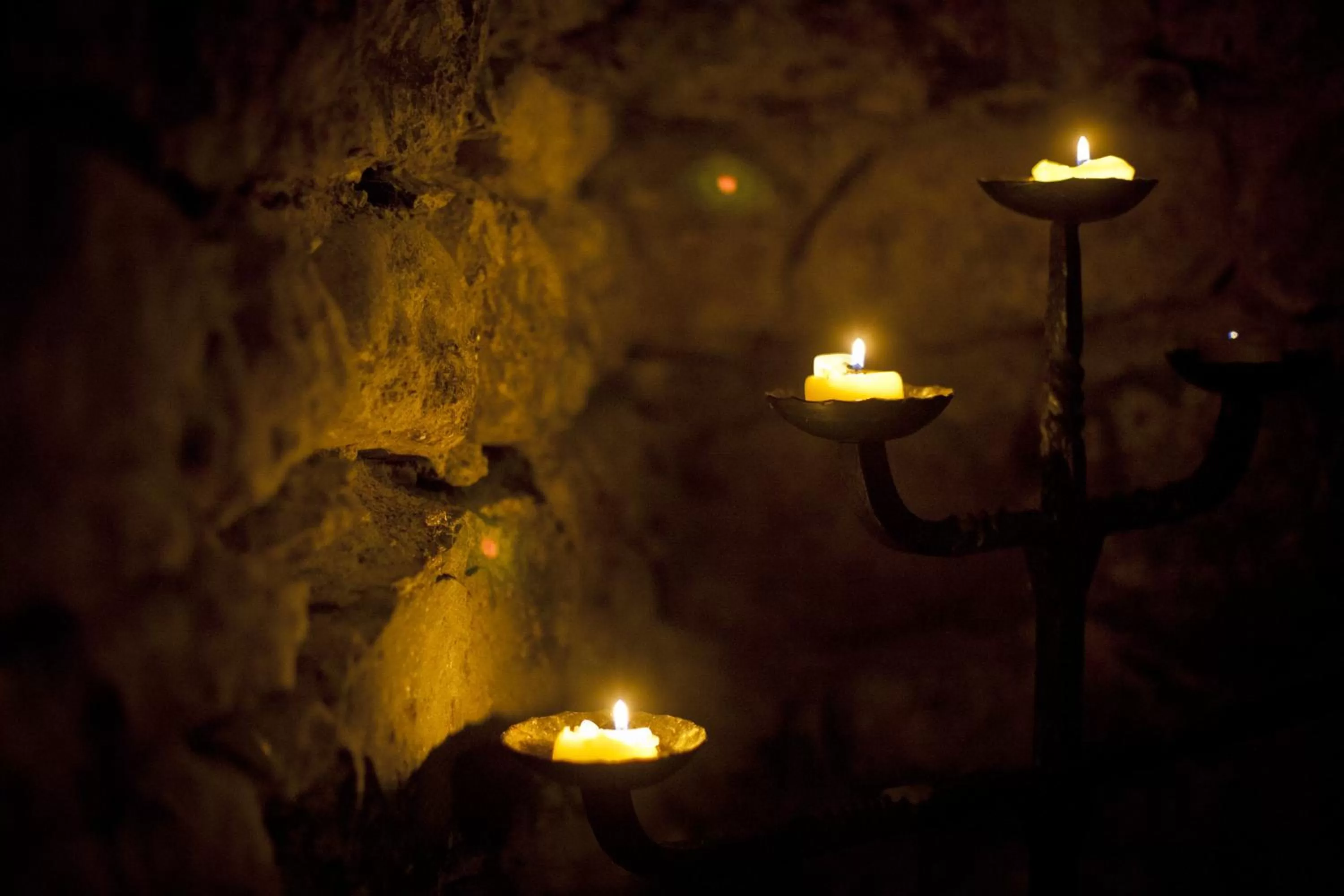 Decorative detail in Auberge du Raisin
