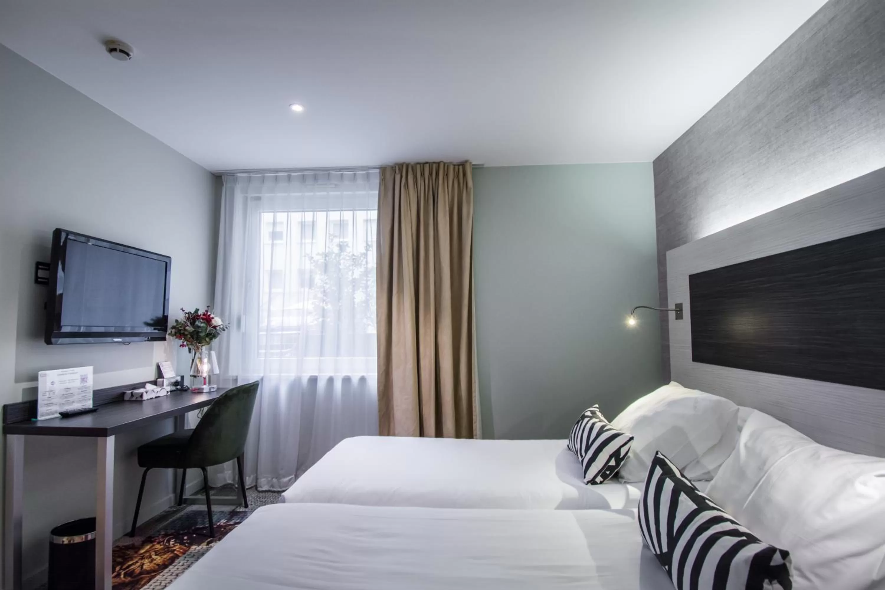 Bed in Hôtel Couvent du Franciscain Centre ville