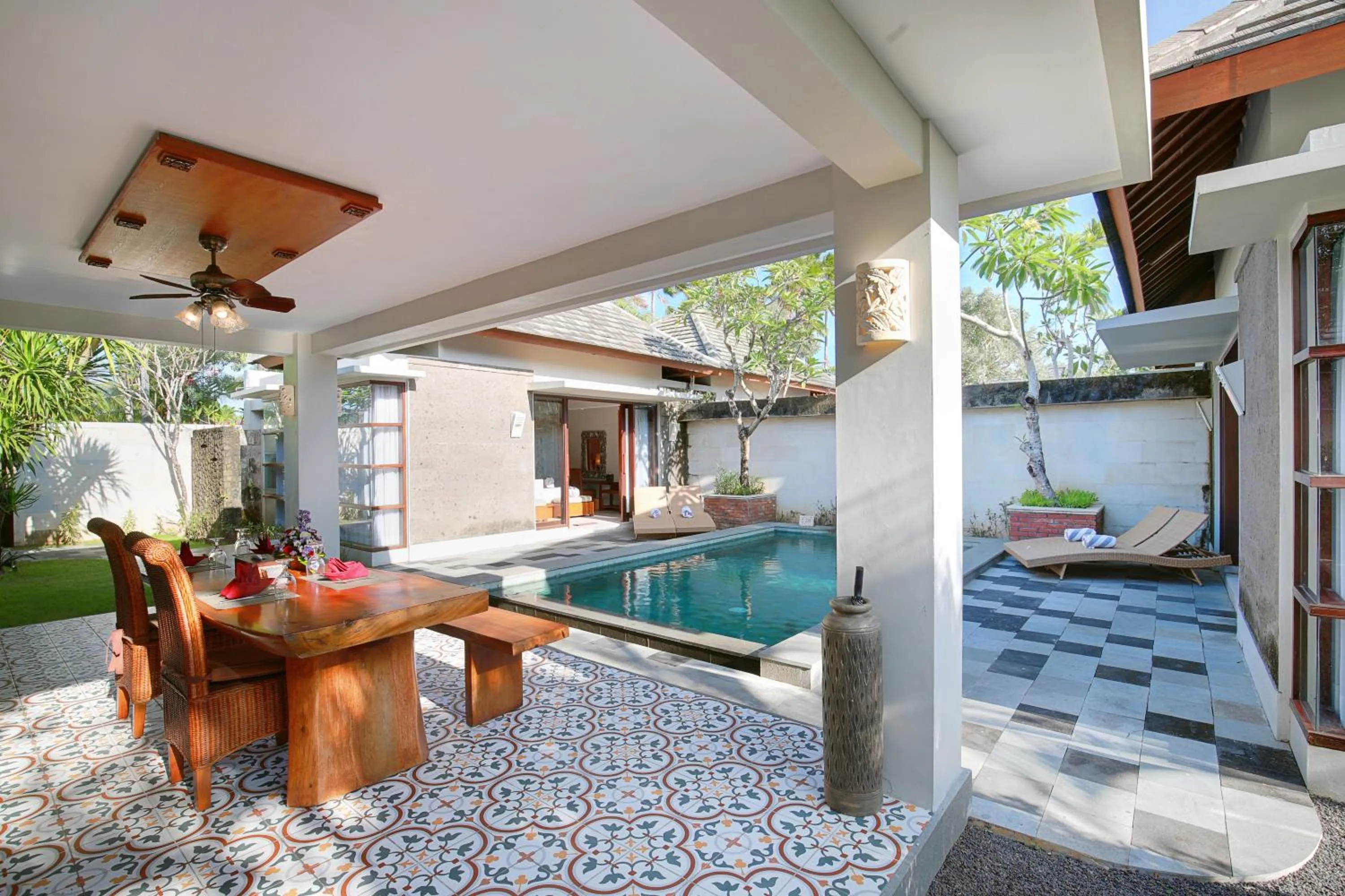 Swimming pool in Lumbini Luxury Villas and Spa