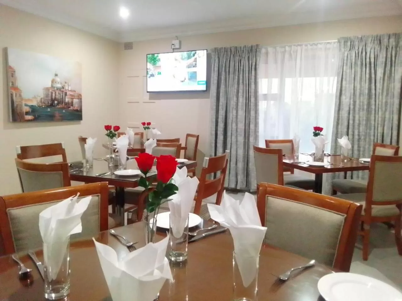 Restaurant/places to eat in Benoni N12 Hotel