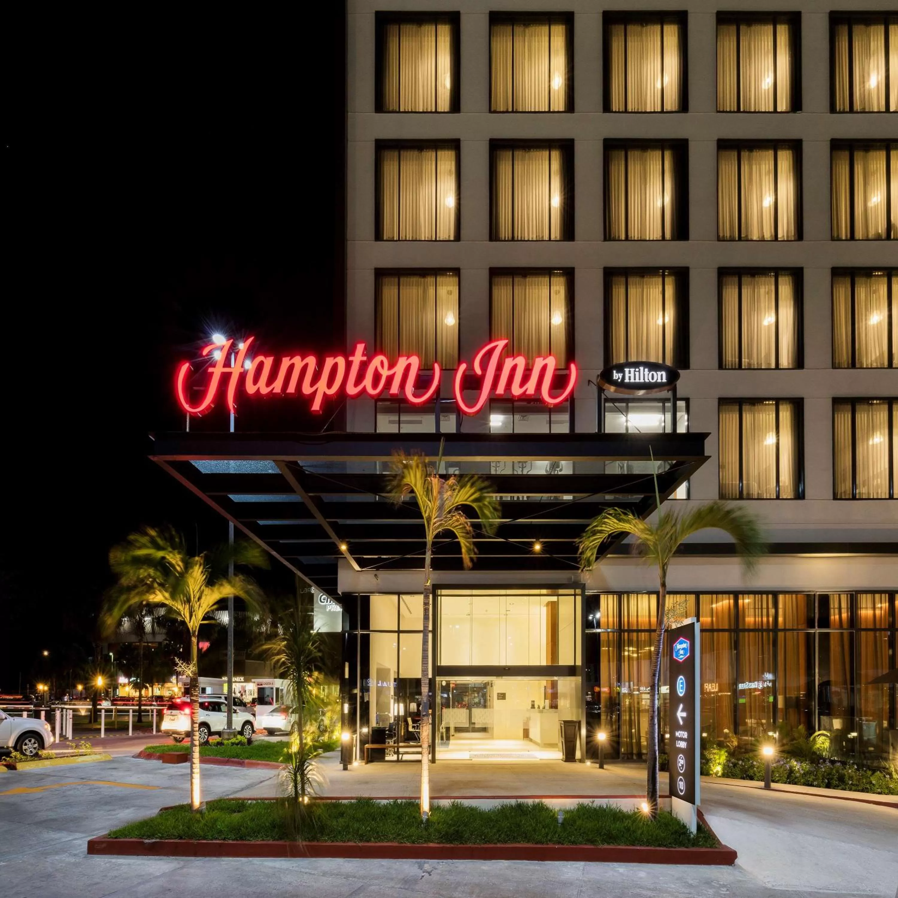 Property building in Hampton Inn By Hilton Cancun Cumbres