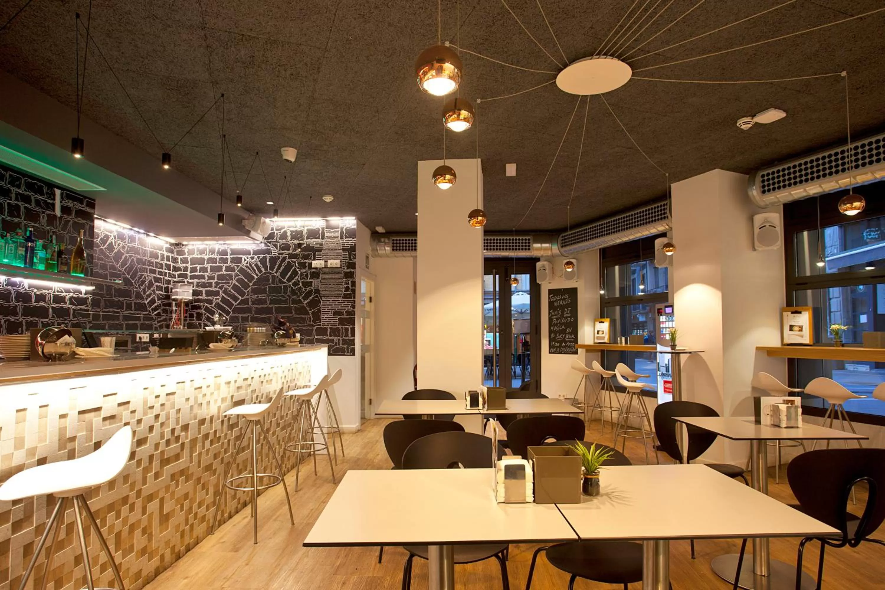 Hotel Pompaelo Plaza del Ayuntamiento & Spa