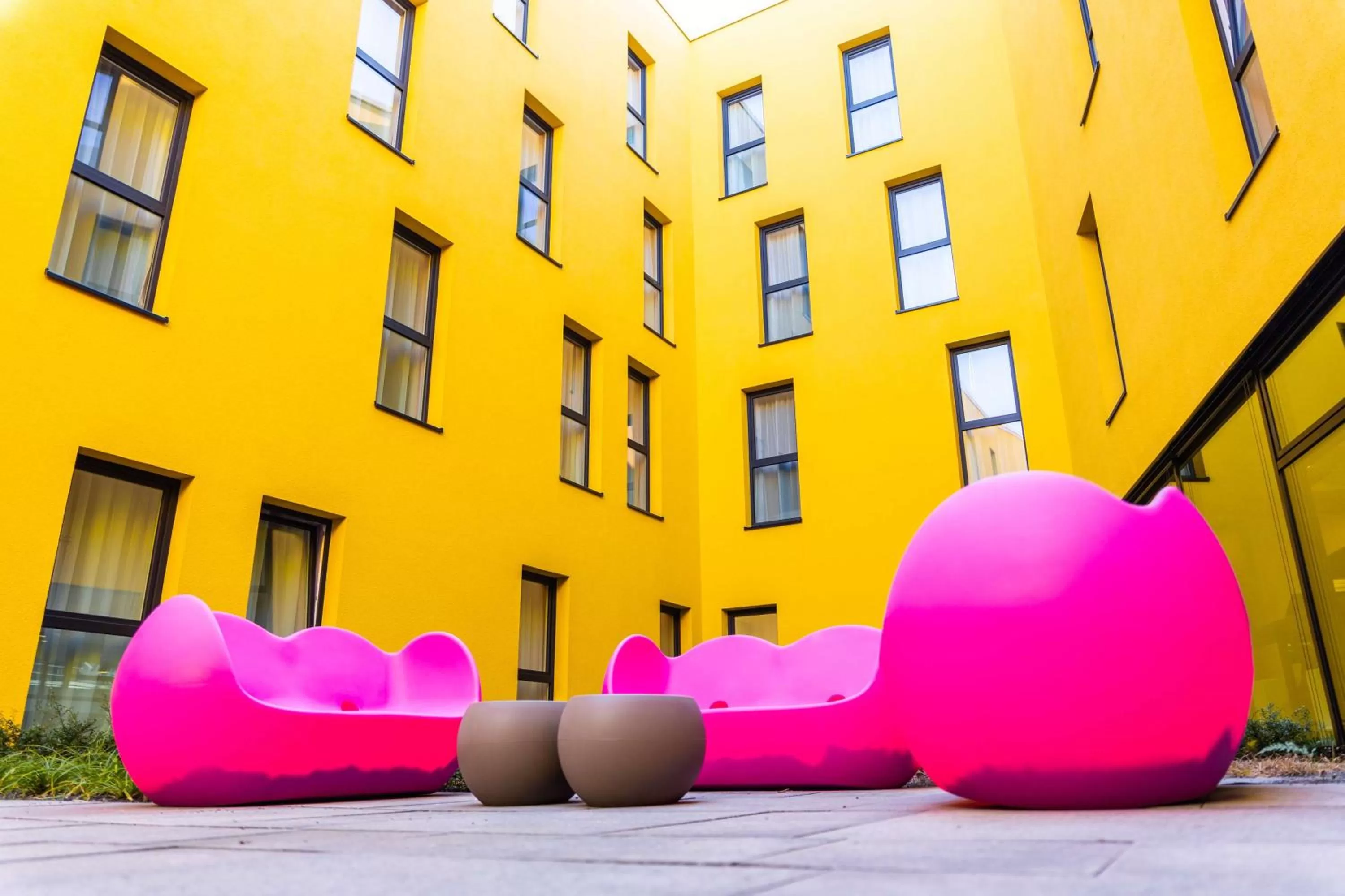 Property building in Prize by Radisson, Bonn City