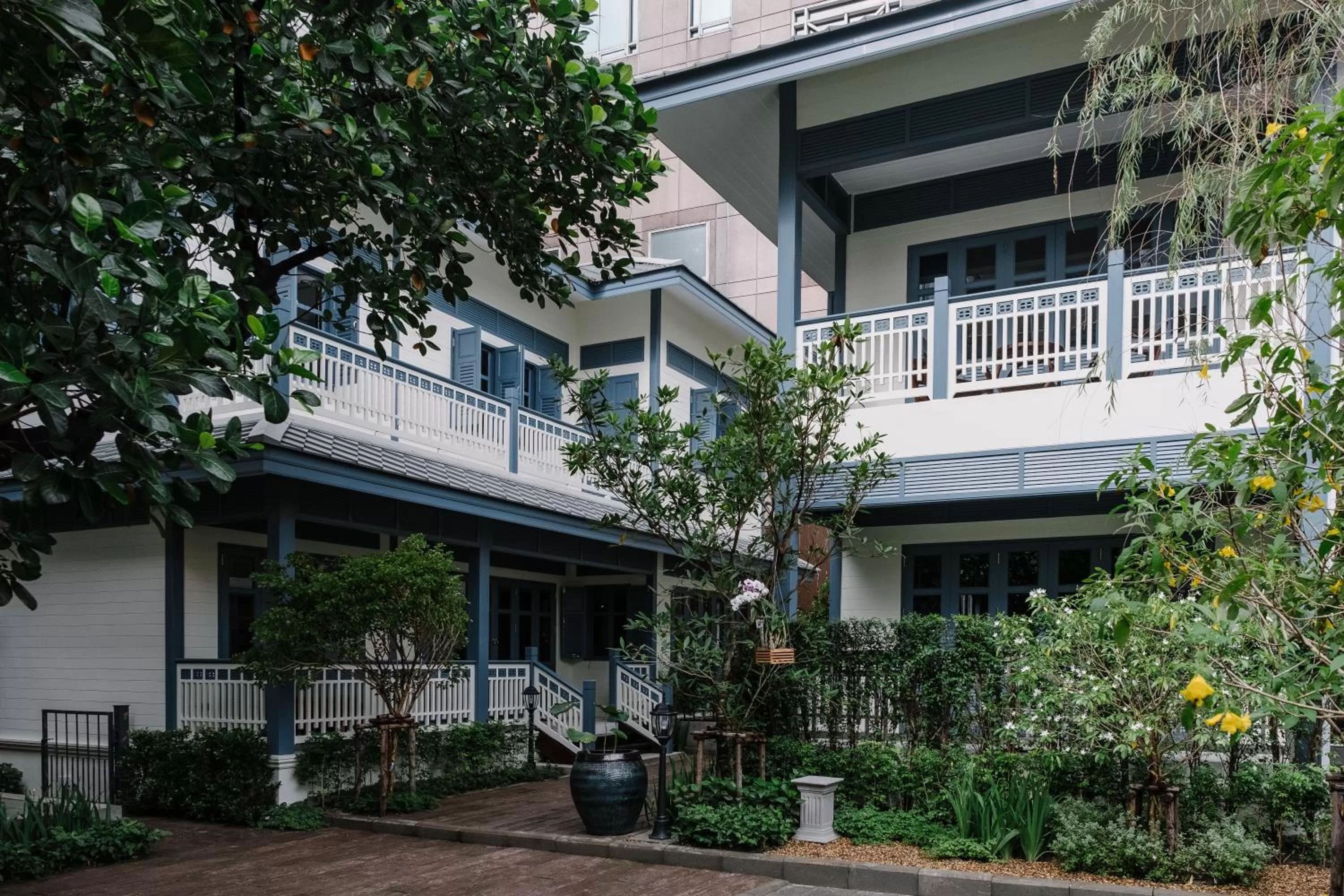 Property building in Baan Vajra