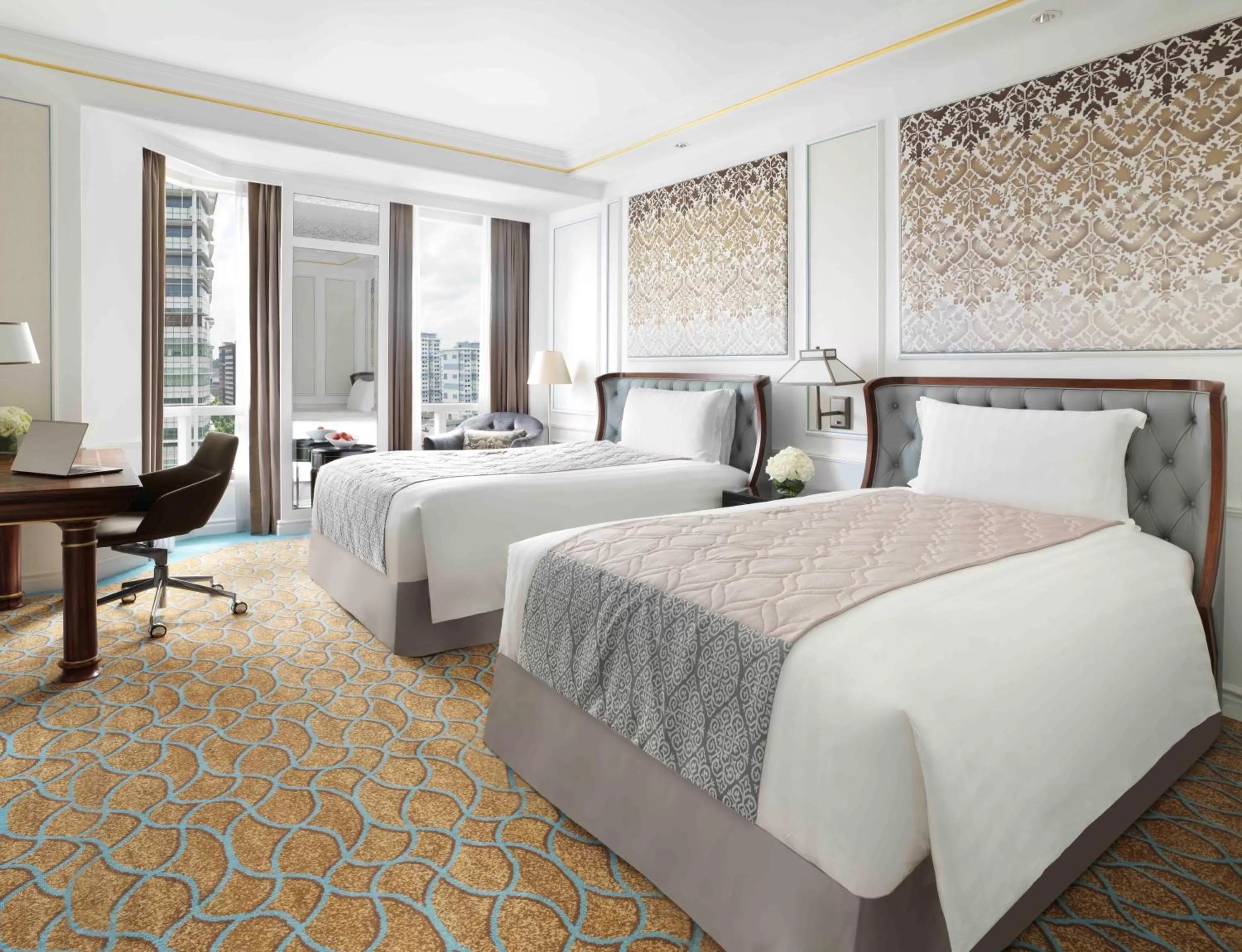 Photo of the whole room, Bed in InterContinental Singapore by IHG