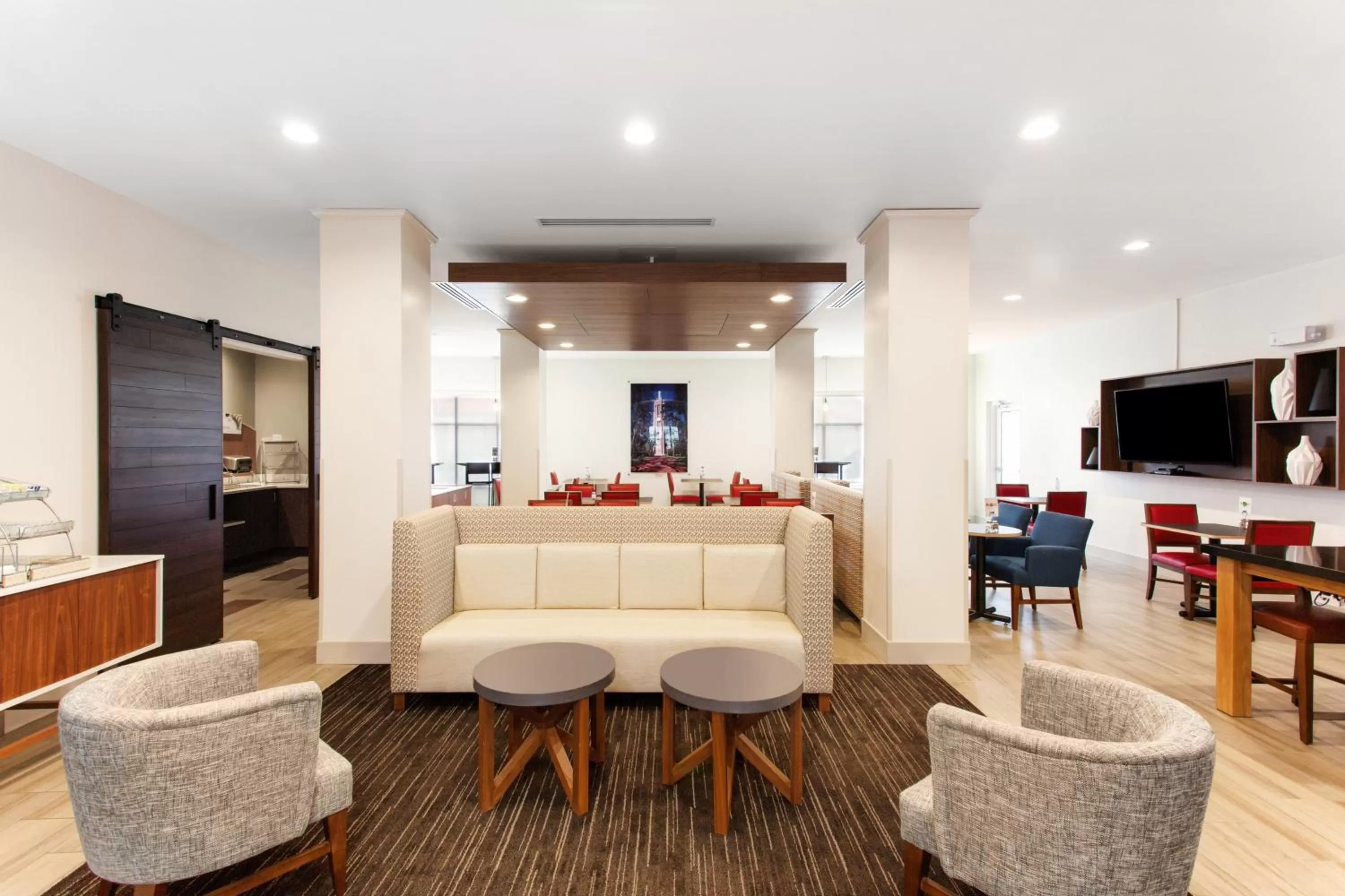 Breakfast in Holiday Inn Express Lake Wales North-Winter Haven by IHG