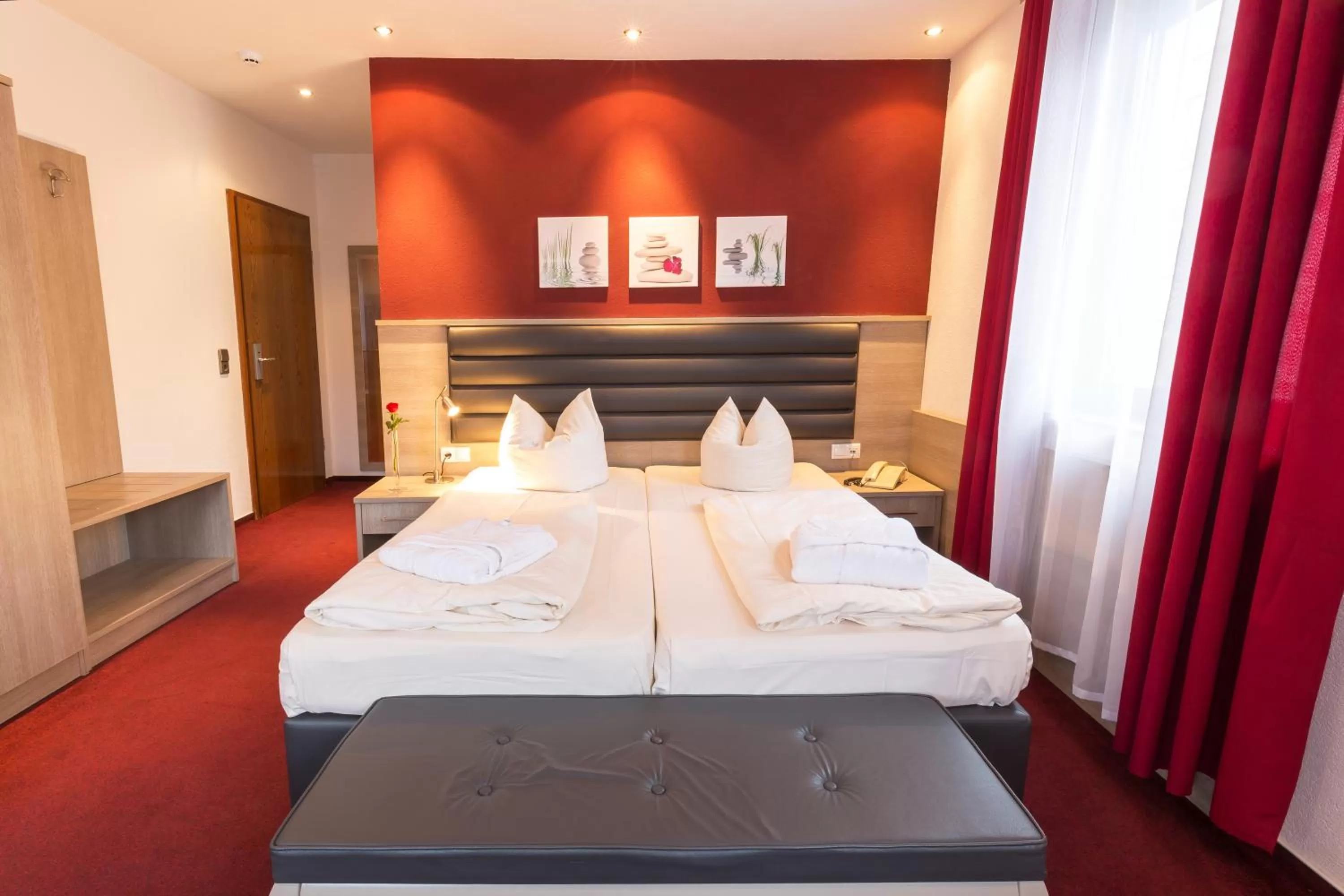 Day, Bed in Bavaria Hotel Münchner Hof Superior