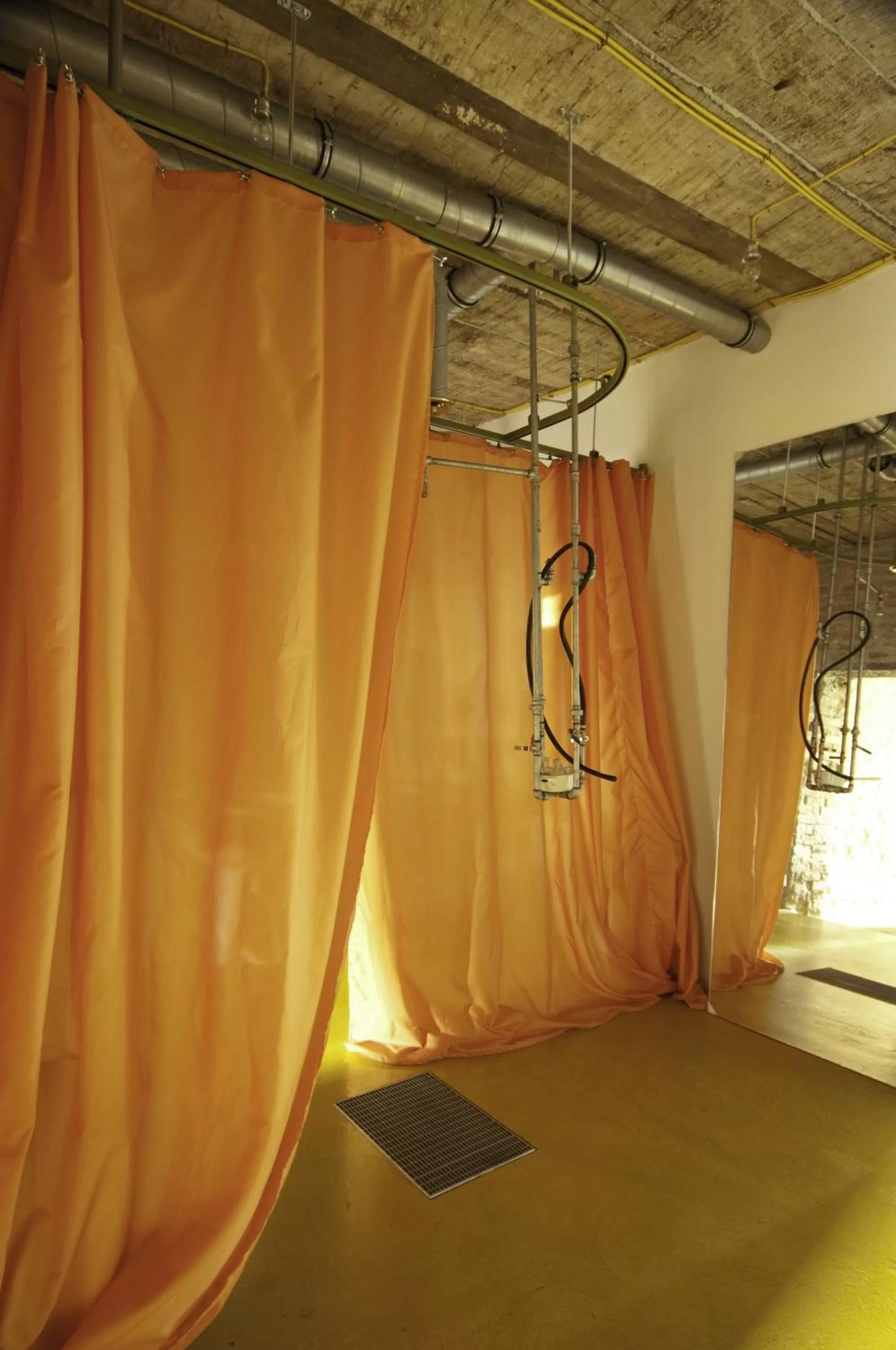 Shower in Wiener Gäste Zimmer