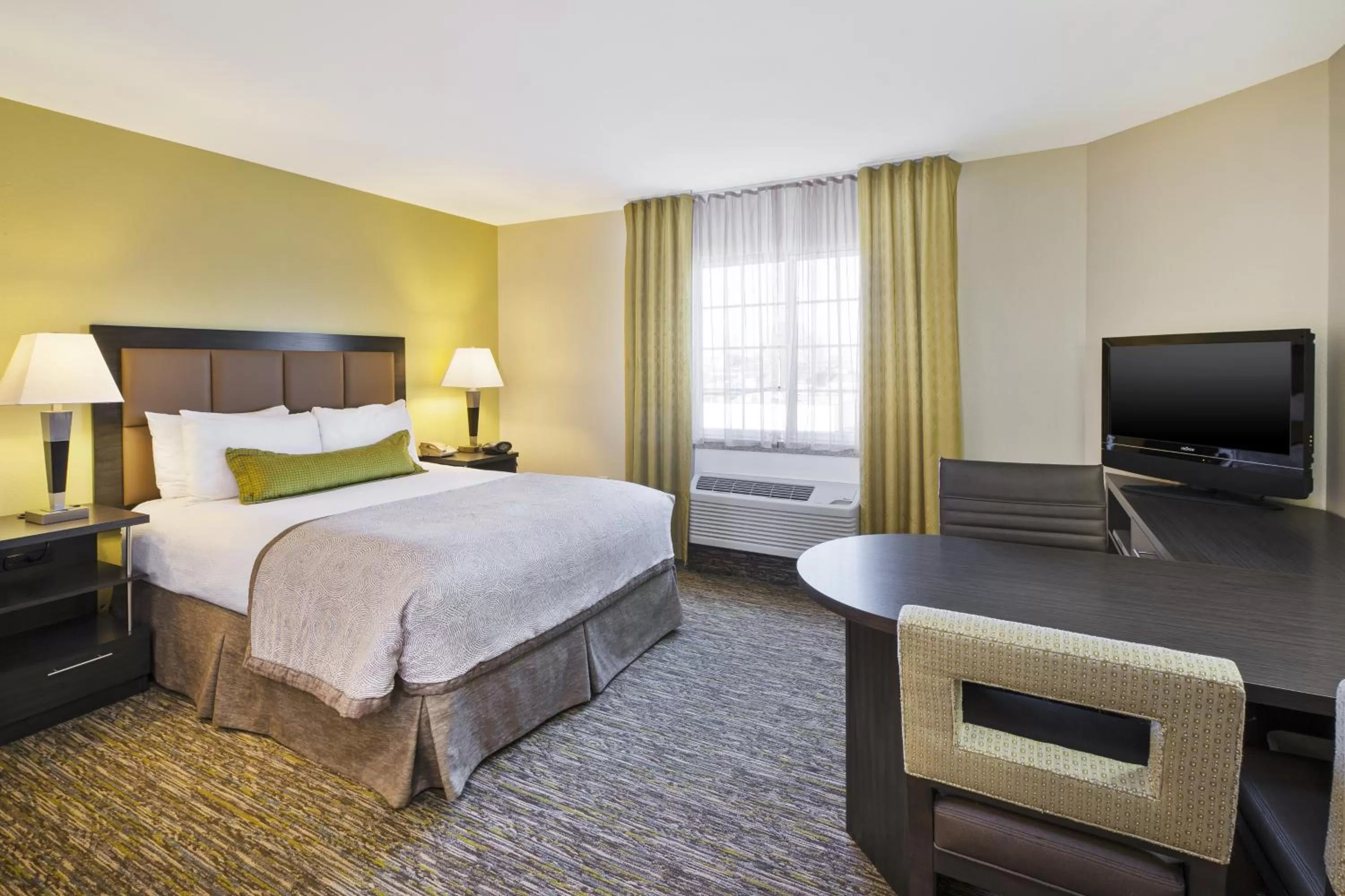 Queen Studio - Disability Access in Candlewood Suites Indianapolis Airport by IHG
