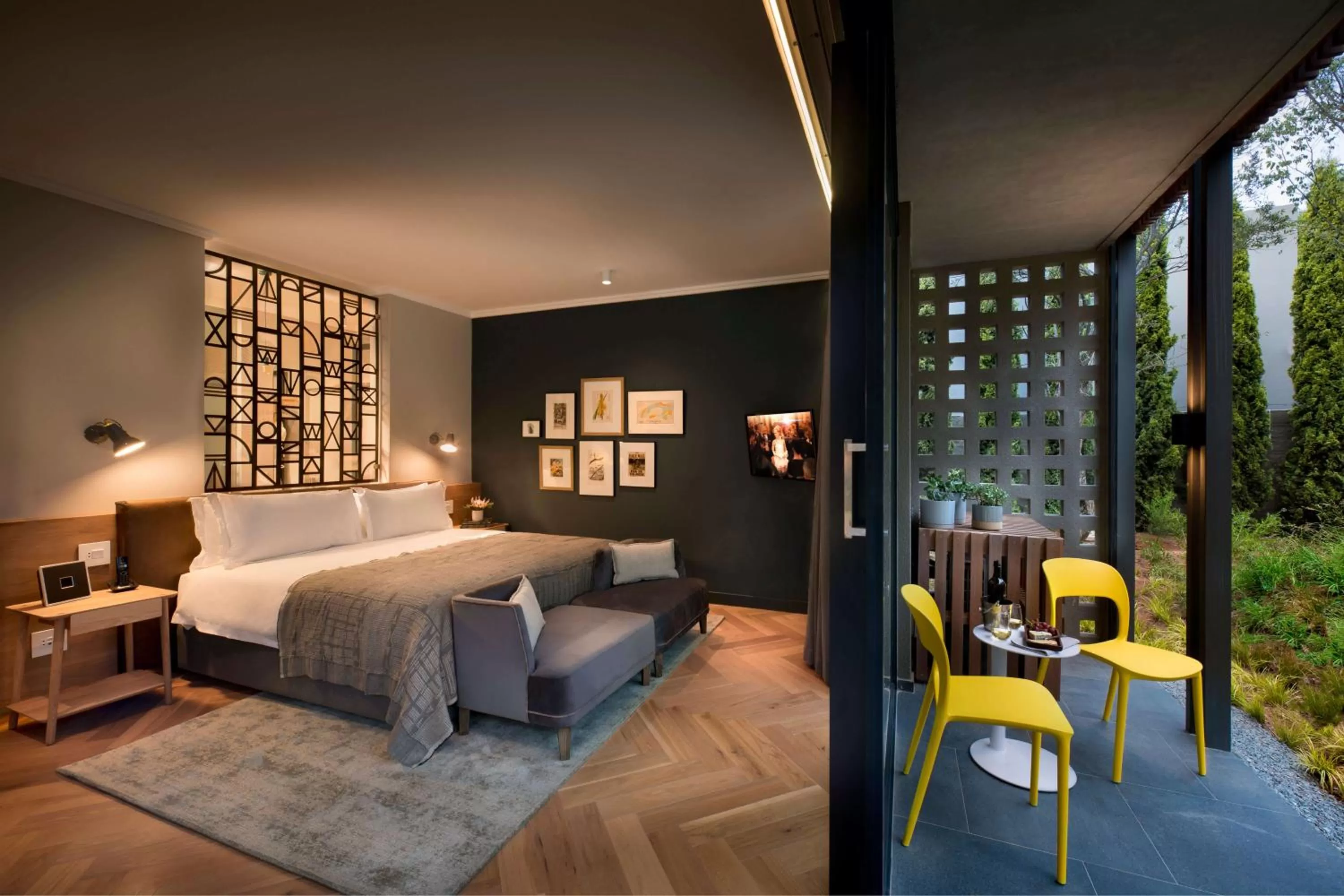 Bed in The Peech Hotel