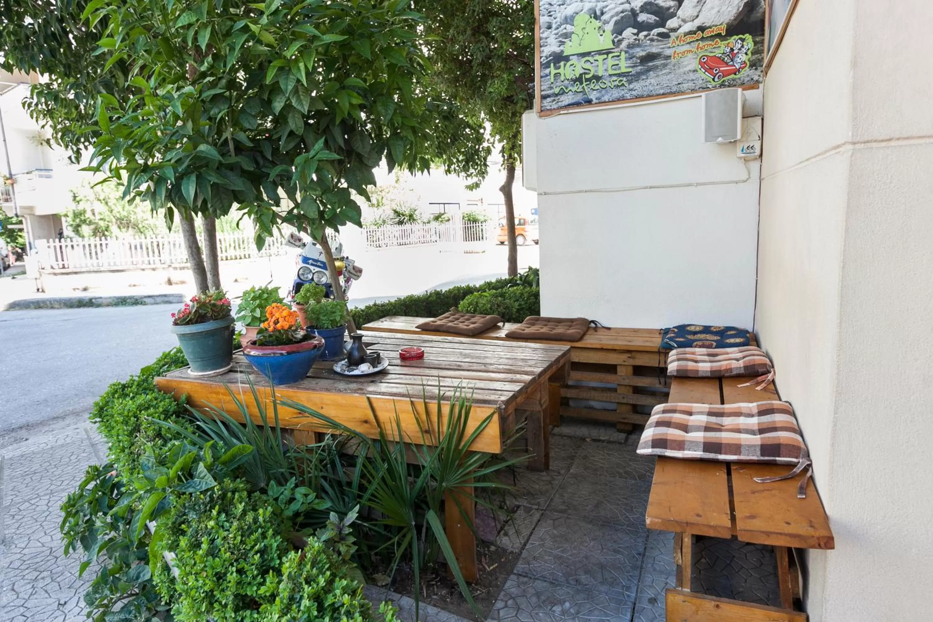 Facade/entrance in Nomads Meteora