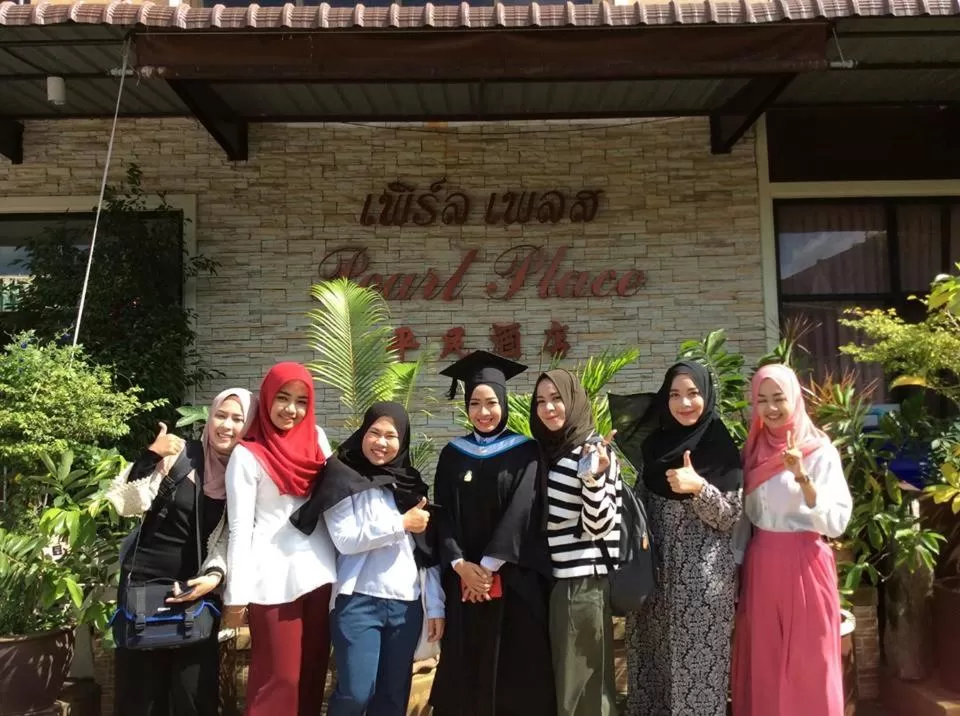 group of guests in Pearl Place Hotel