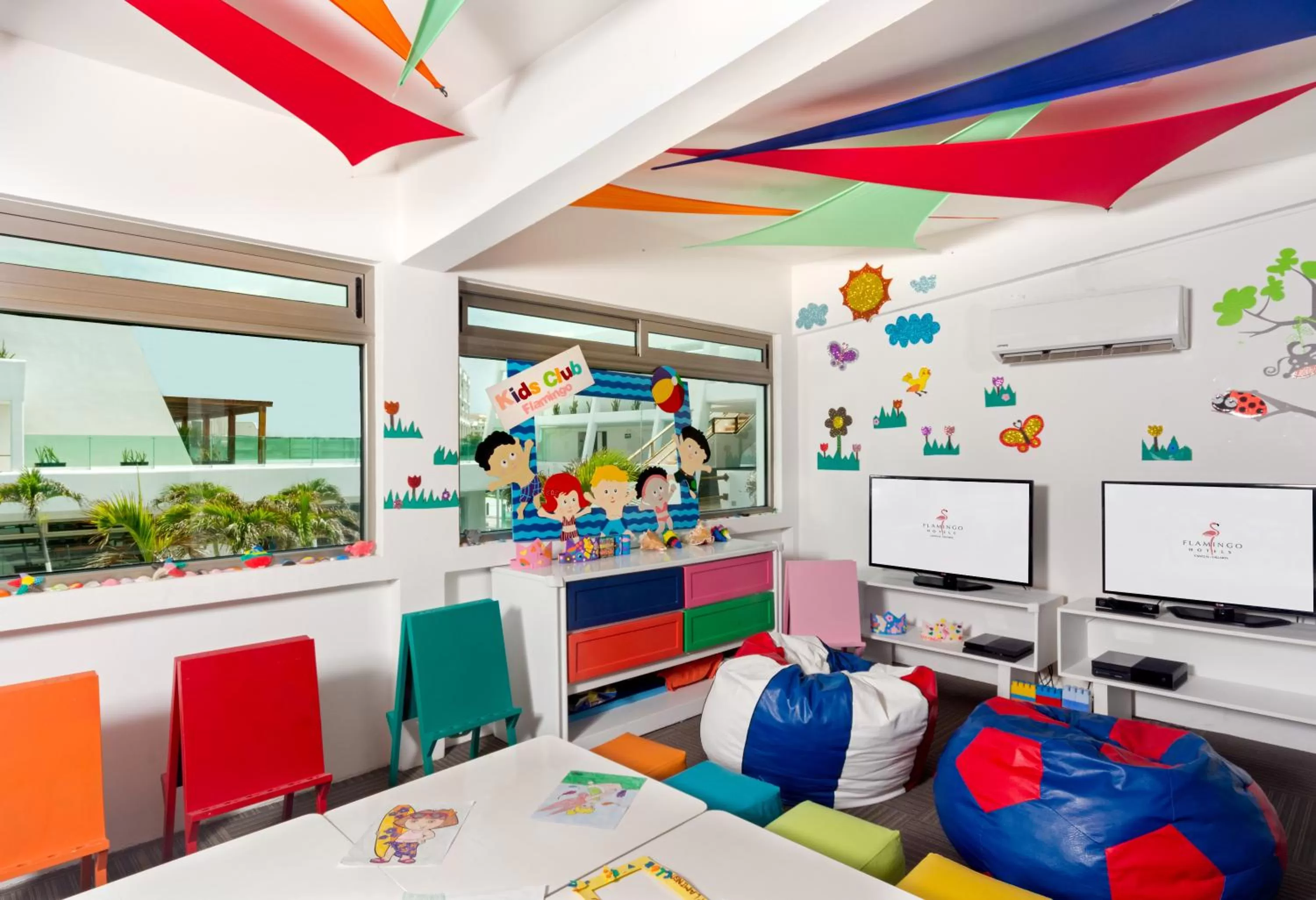 Kids's club in Flamingo Cancun All Inclusive