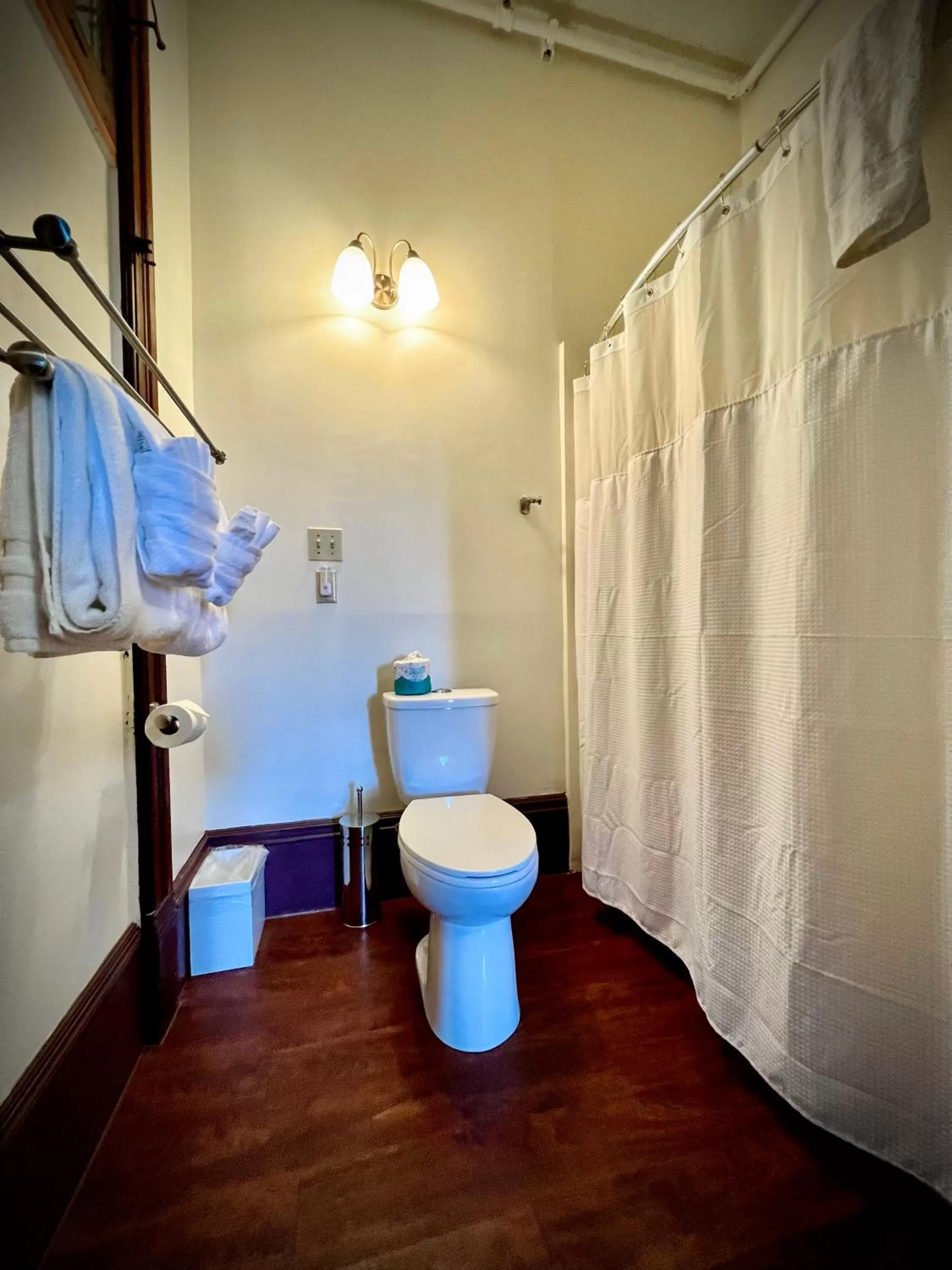 Bathroom in The Monarch Hotel