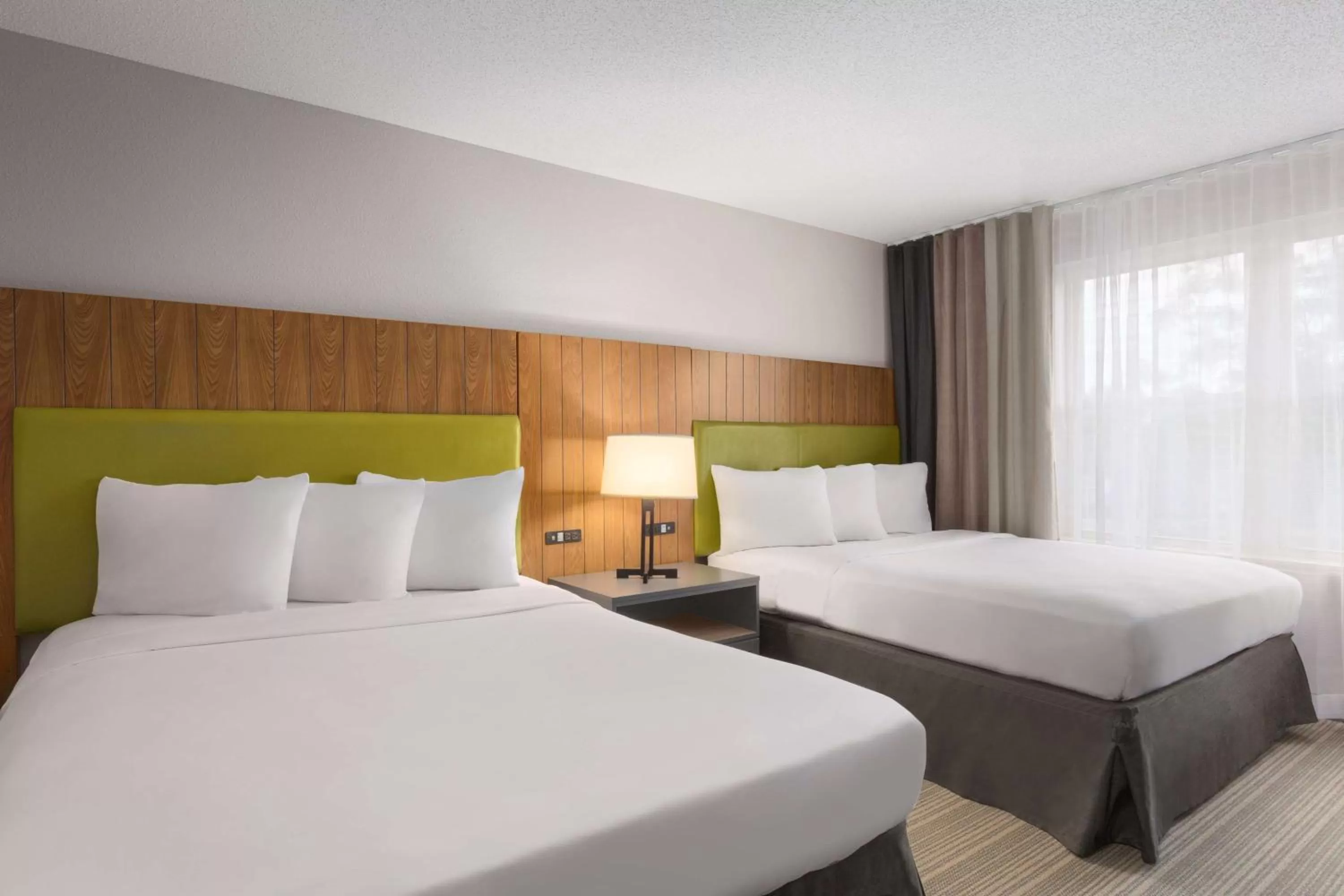 Photo of the whole room, Bed in Country Inn & Suites by Radisson, Summerville, SC