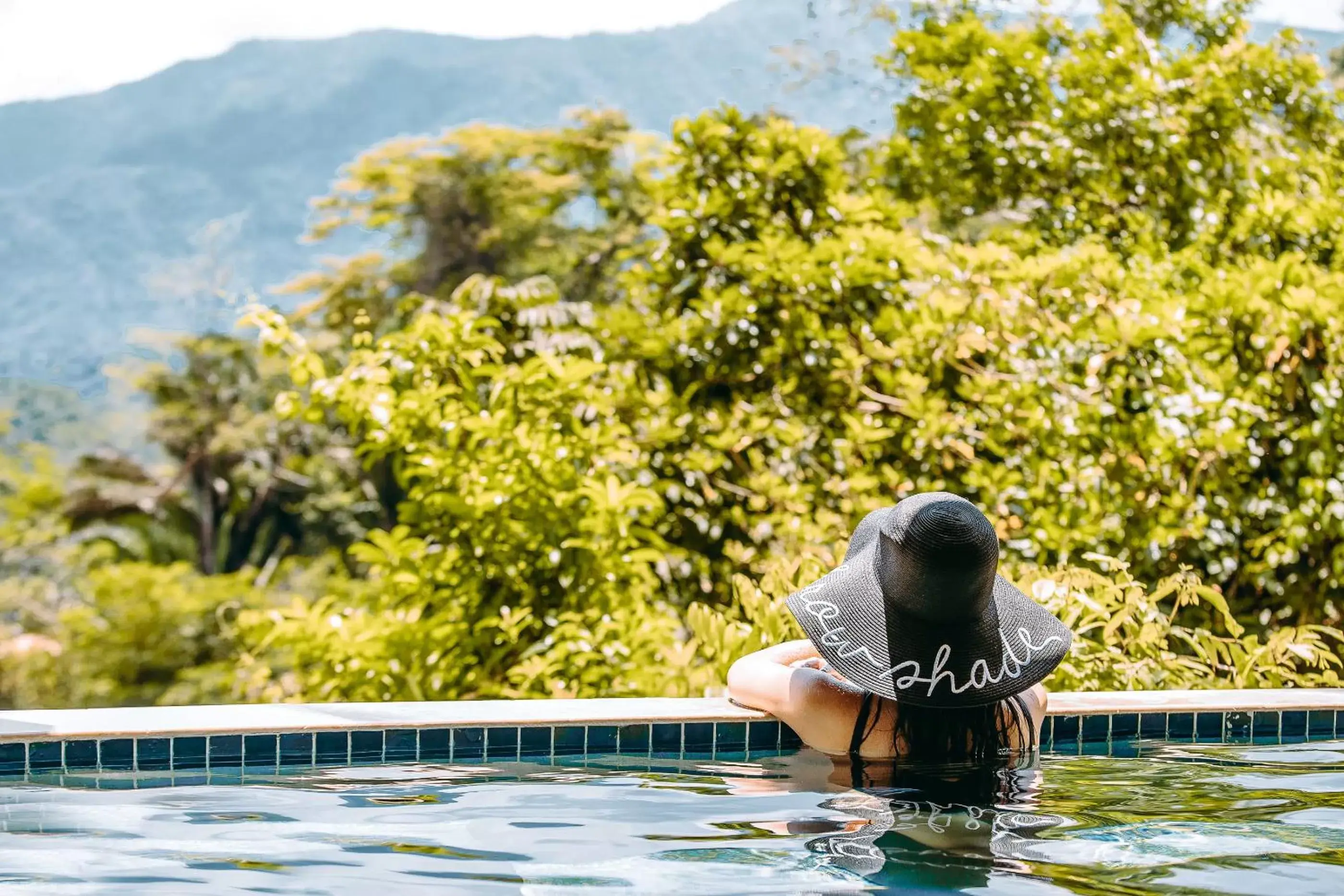 Mountain View Suite with Private Pool in Sleeping Giant Rainforest Lodge Mountain View Suite with Private Pool in Sleeping Giant Rainforest Lodge