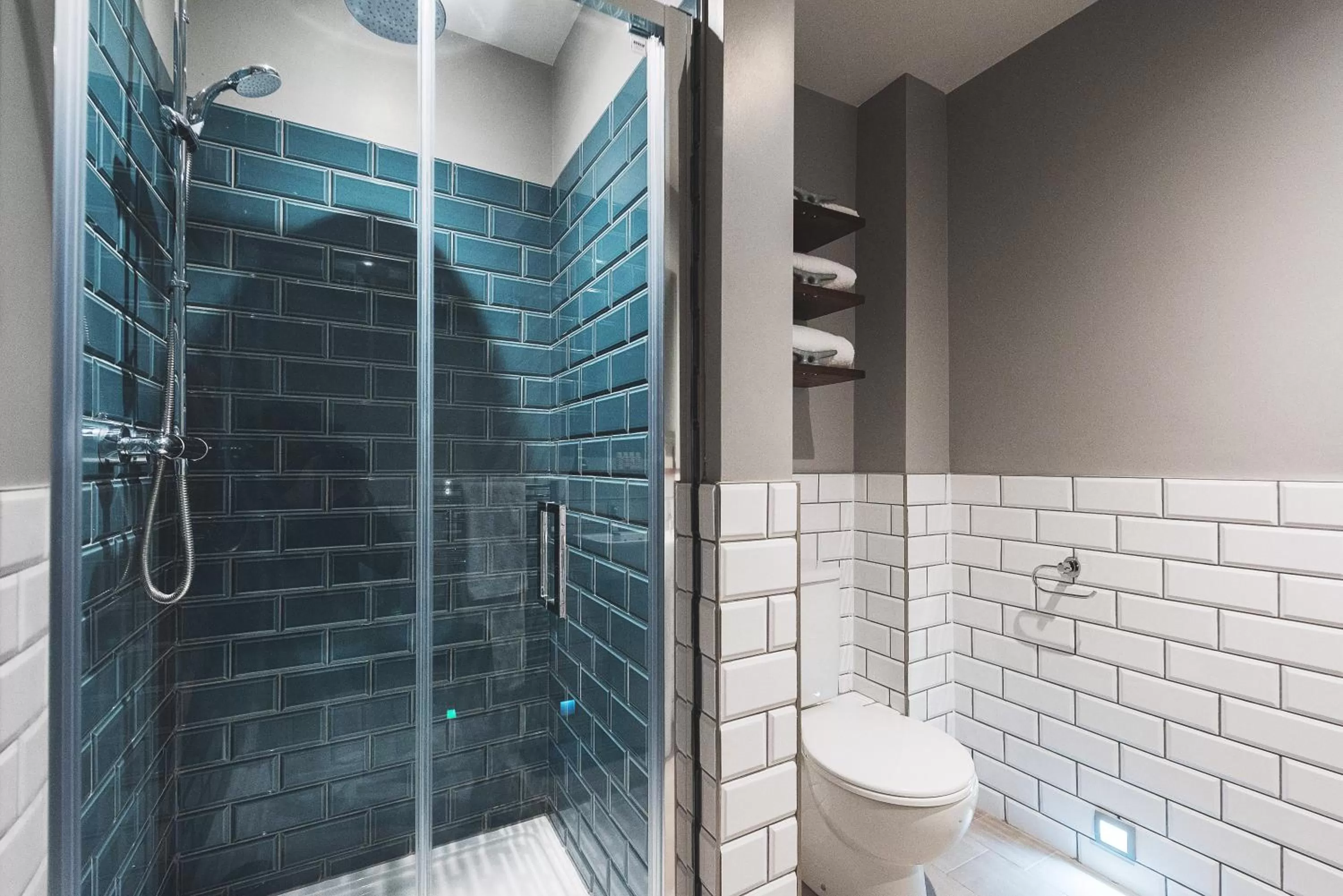 Bathroom in Havener's