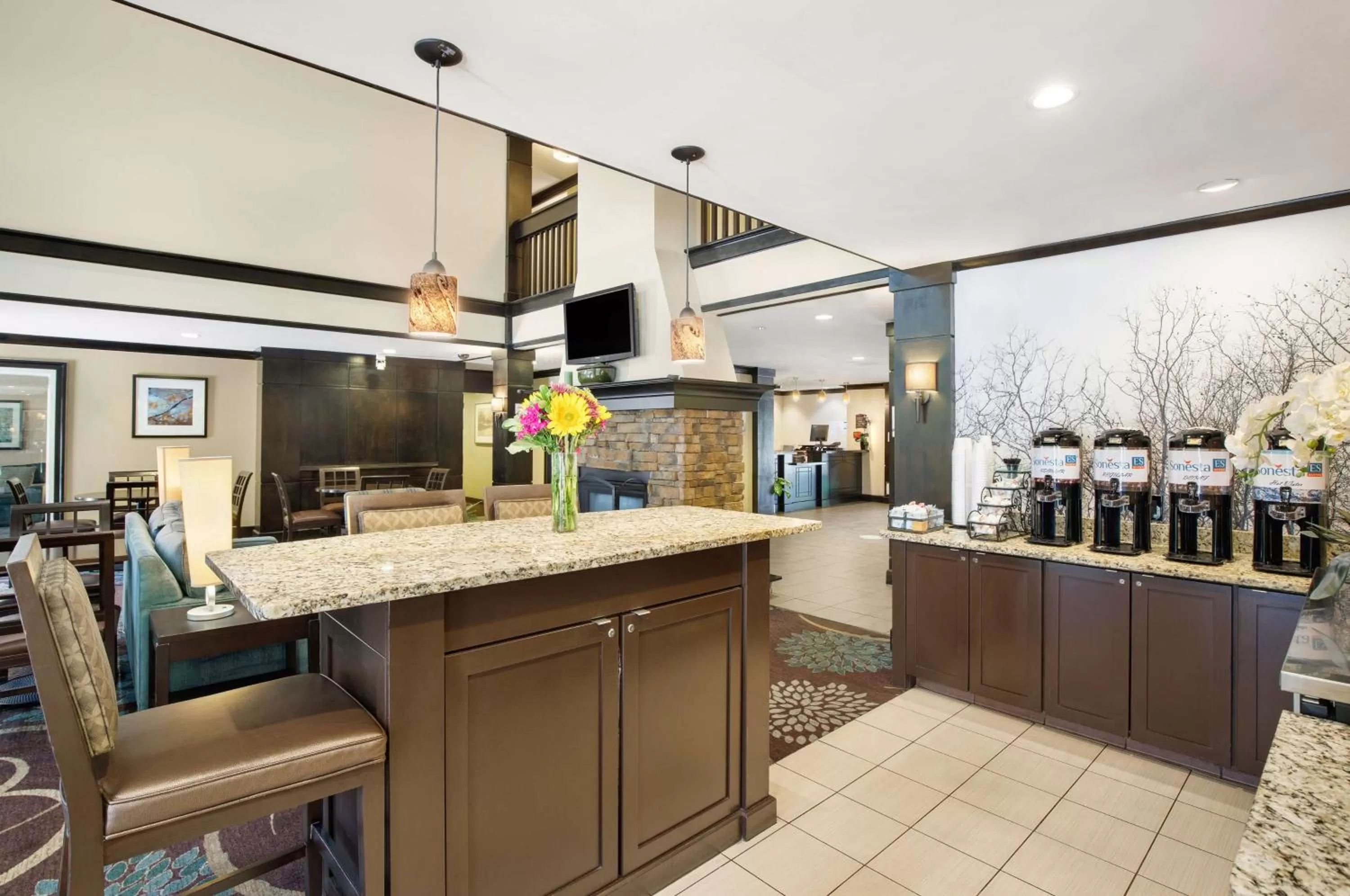 Breakfast in Sonesta ES Suites San Diego - Rancho Bernardo