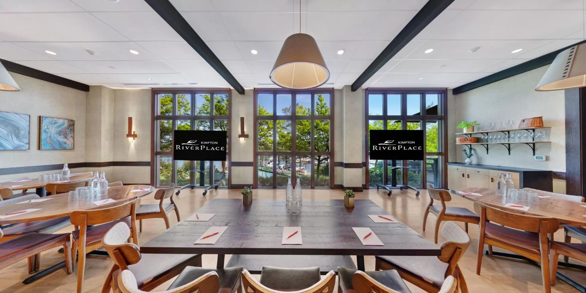 Meeting/conference room in Kimpton Riverplace Hotel by IHG