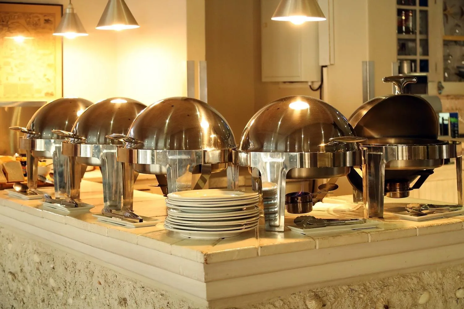 Food and drinks in Blue Bay Lodge