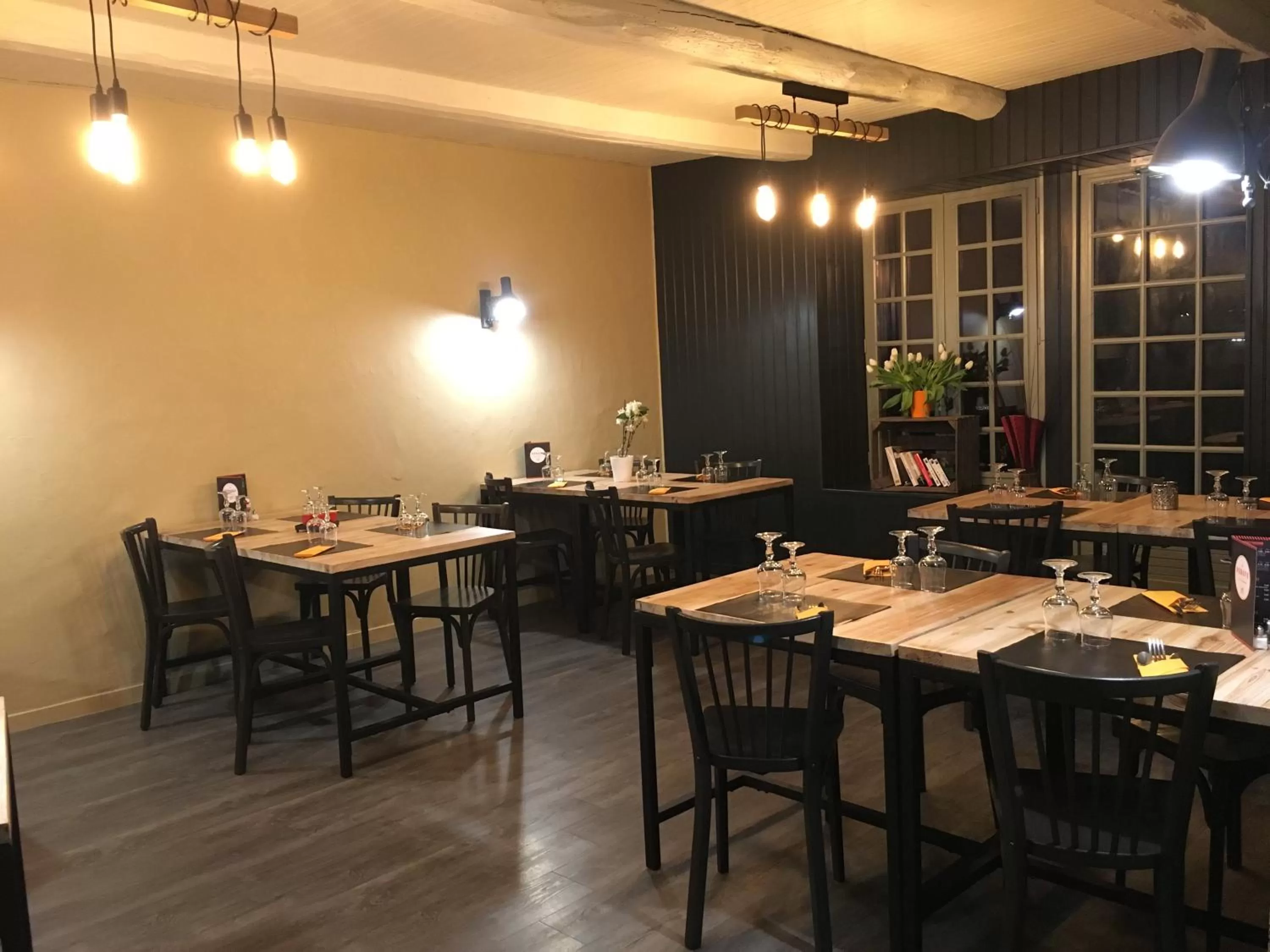 Restaurant/Places to Eat in La Pénate