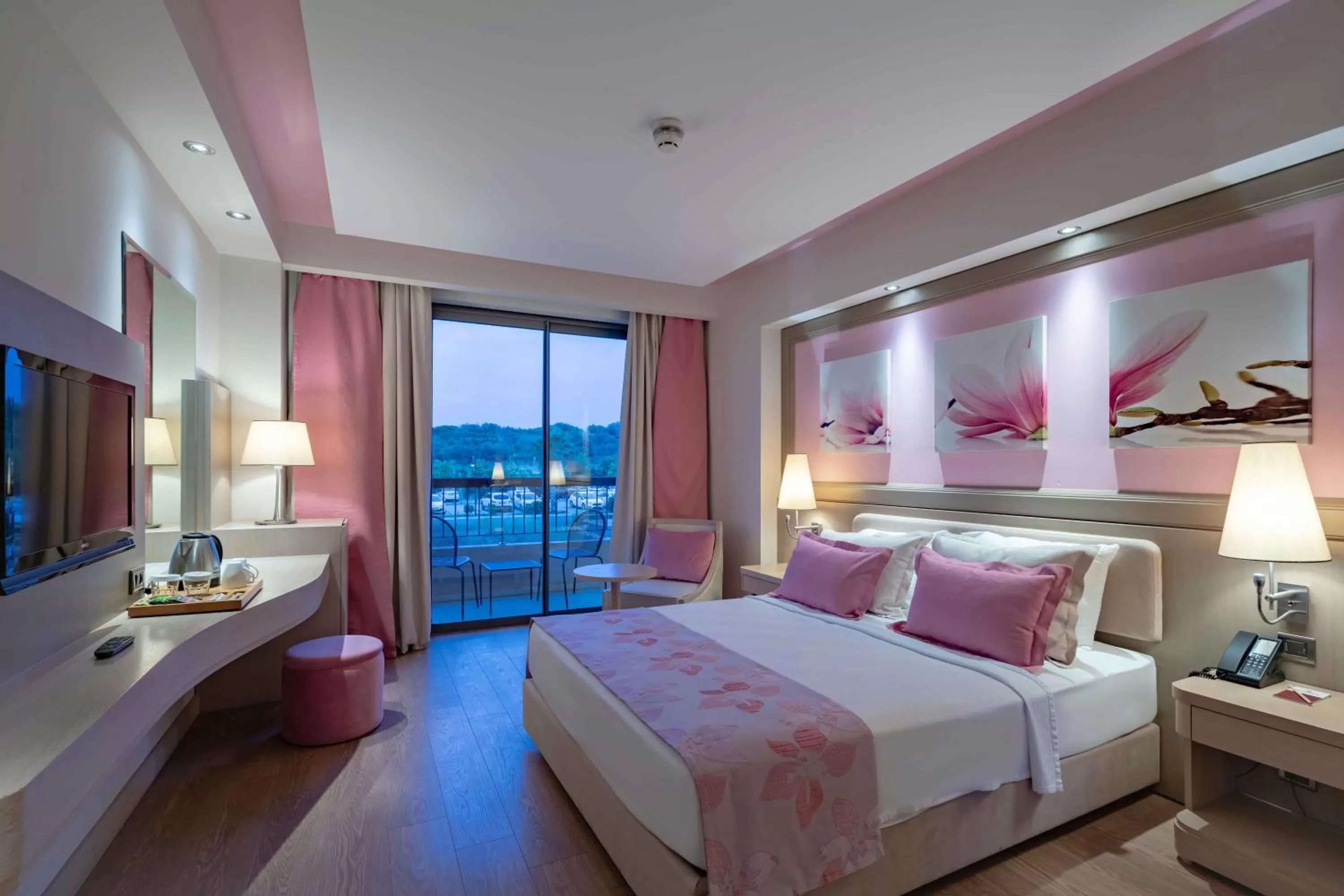 Bed in Royal Teos Thermal Resort Clinic & Spa - Halal Hotel