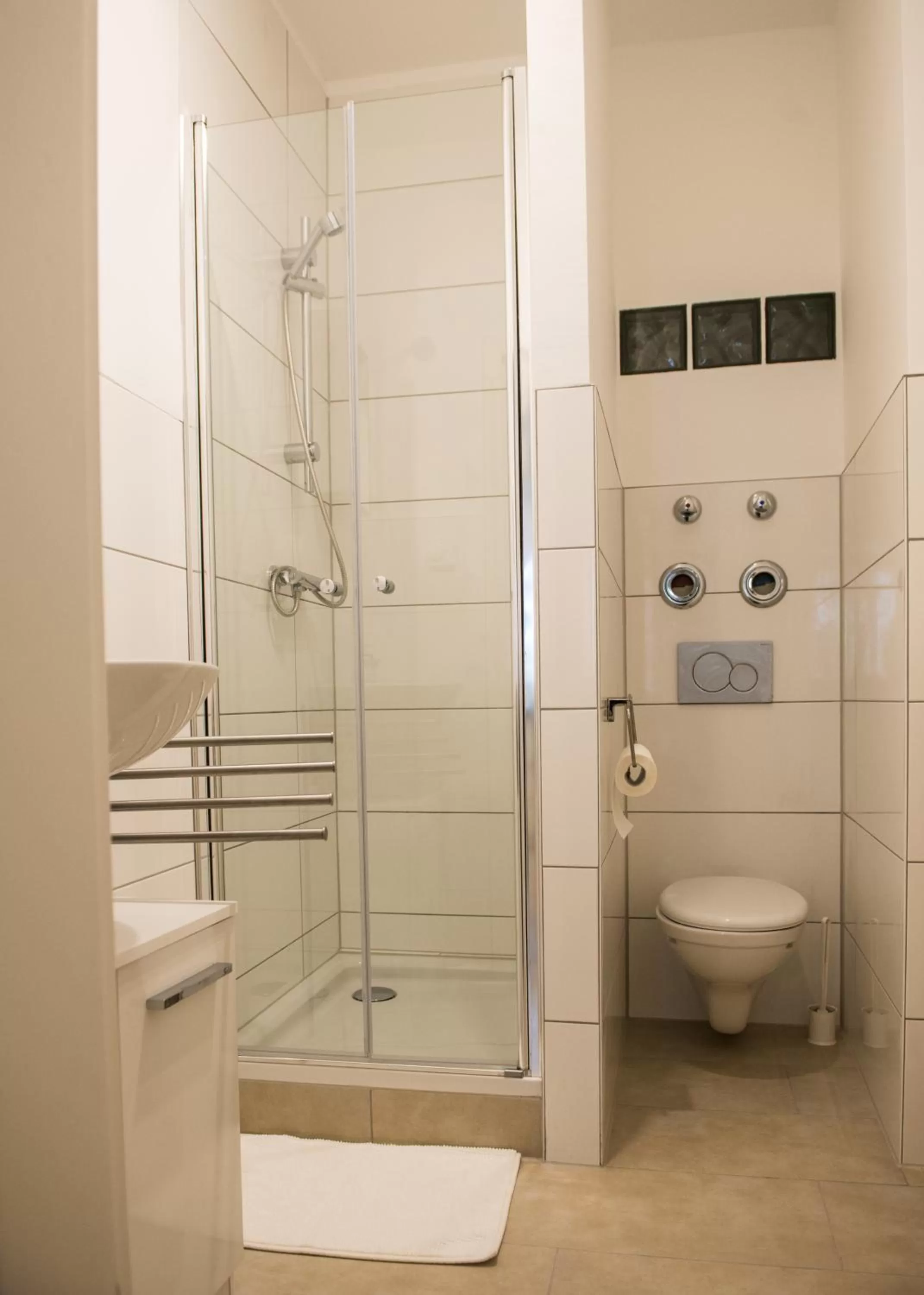 Bathroom in Schinderhannes